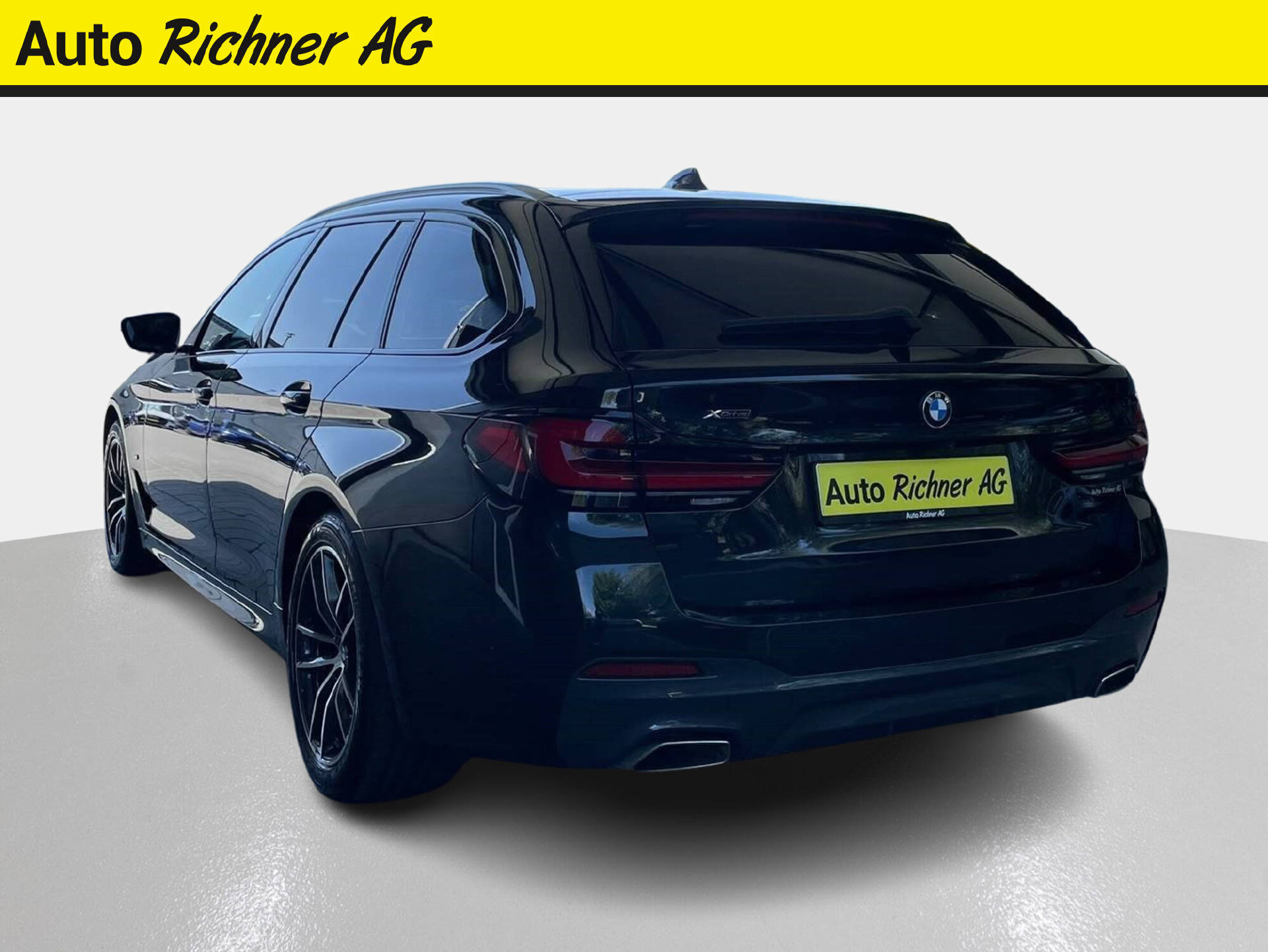 BMW 520d xDrive paddles Touring-image-4