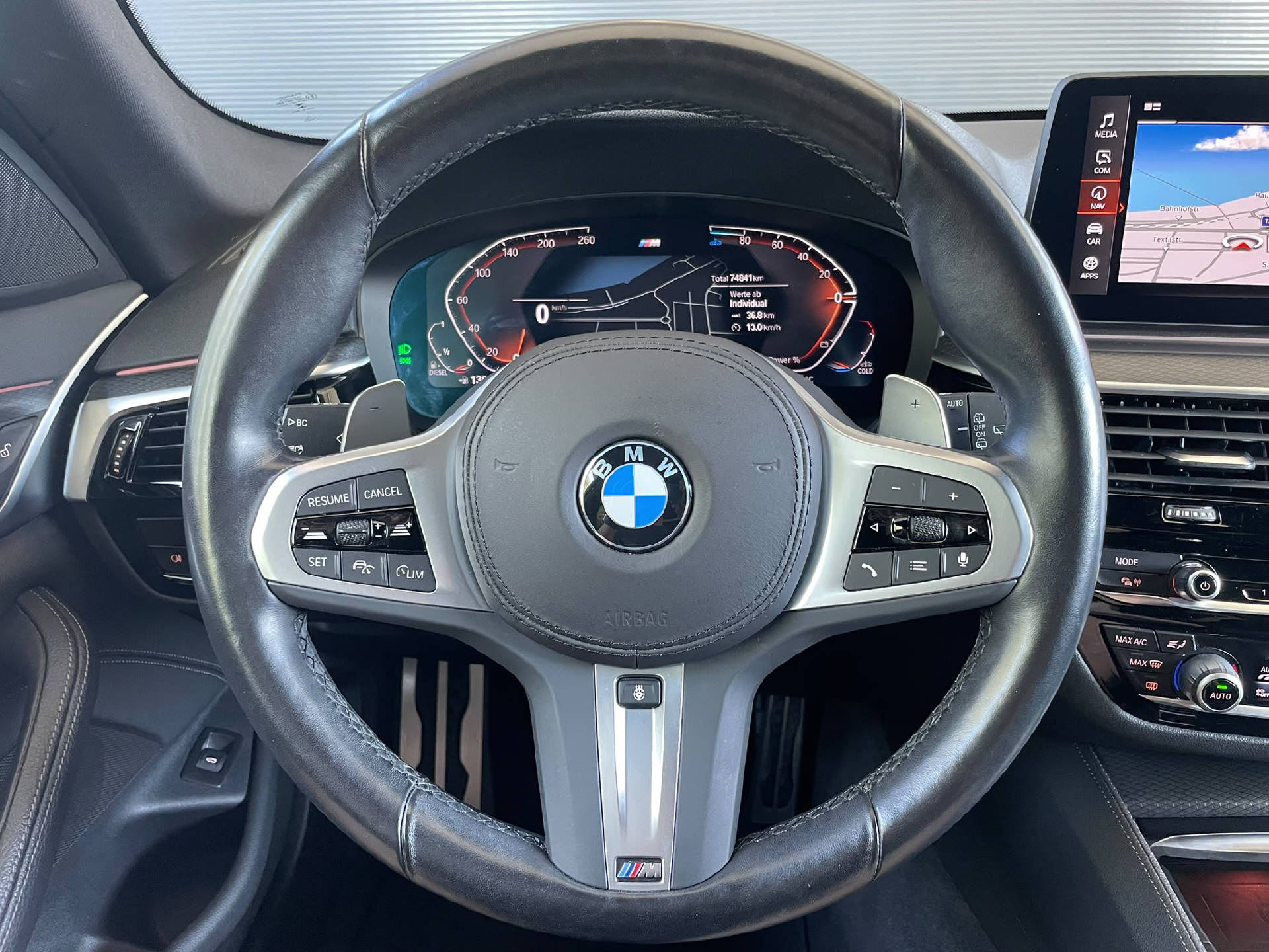 BMW 520d xDrive paddles Touring-image-7