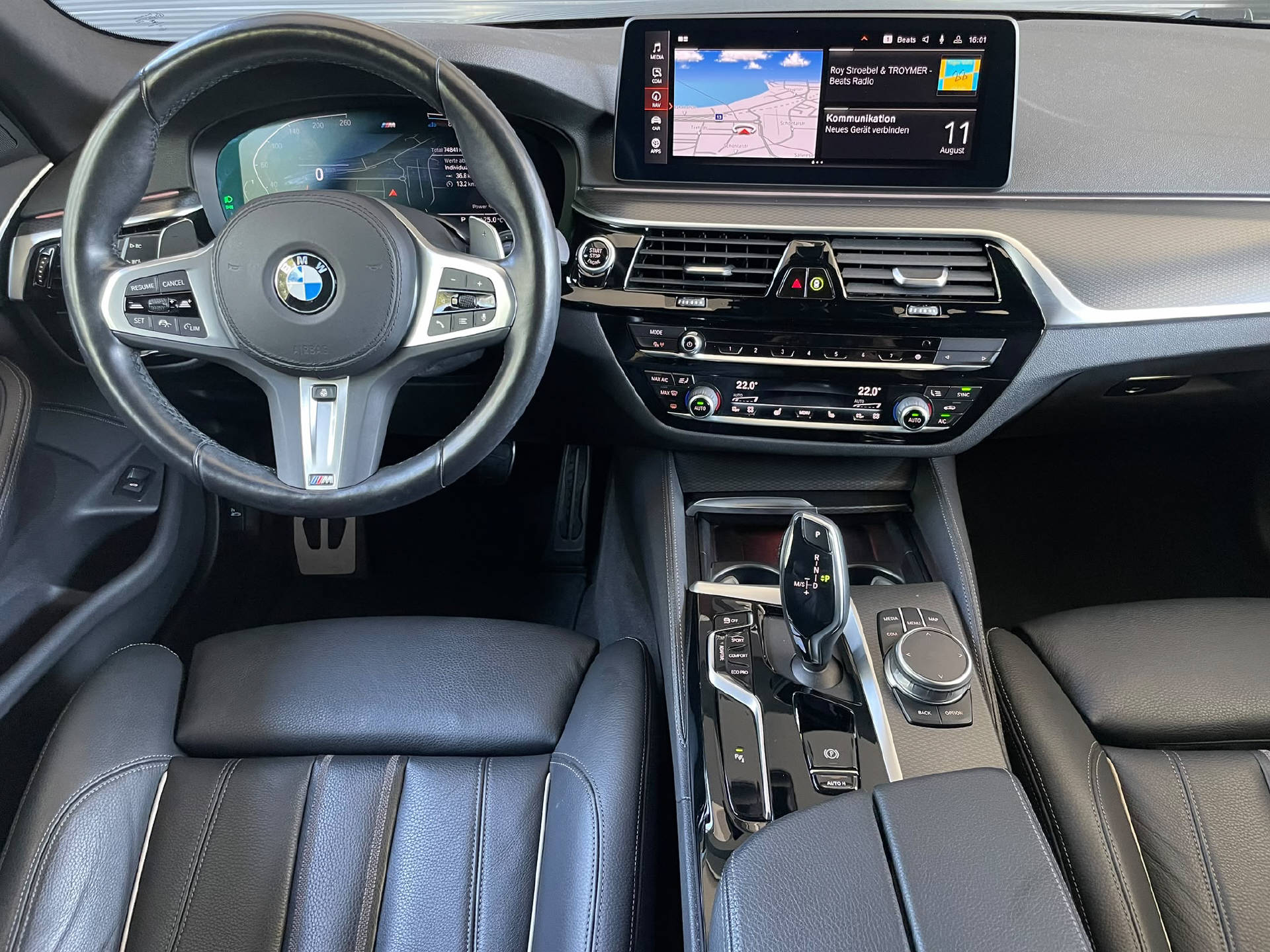 BMW 520d xDrive paddles Touring-image-6
