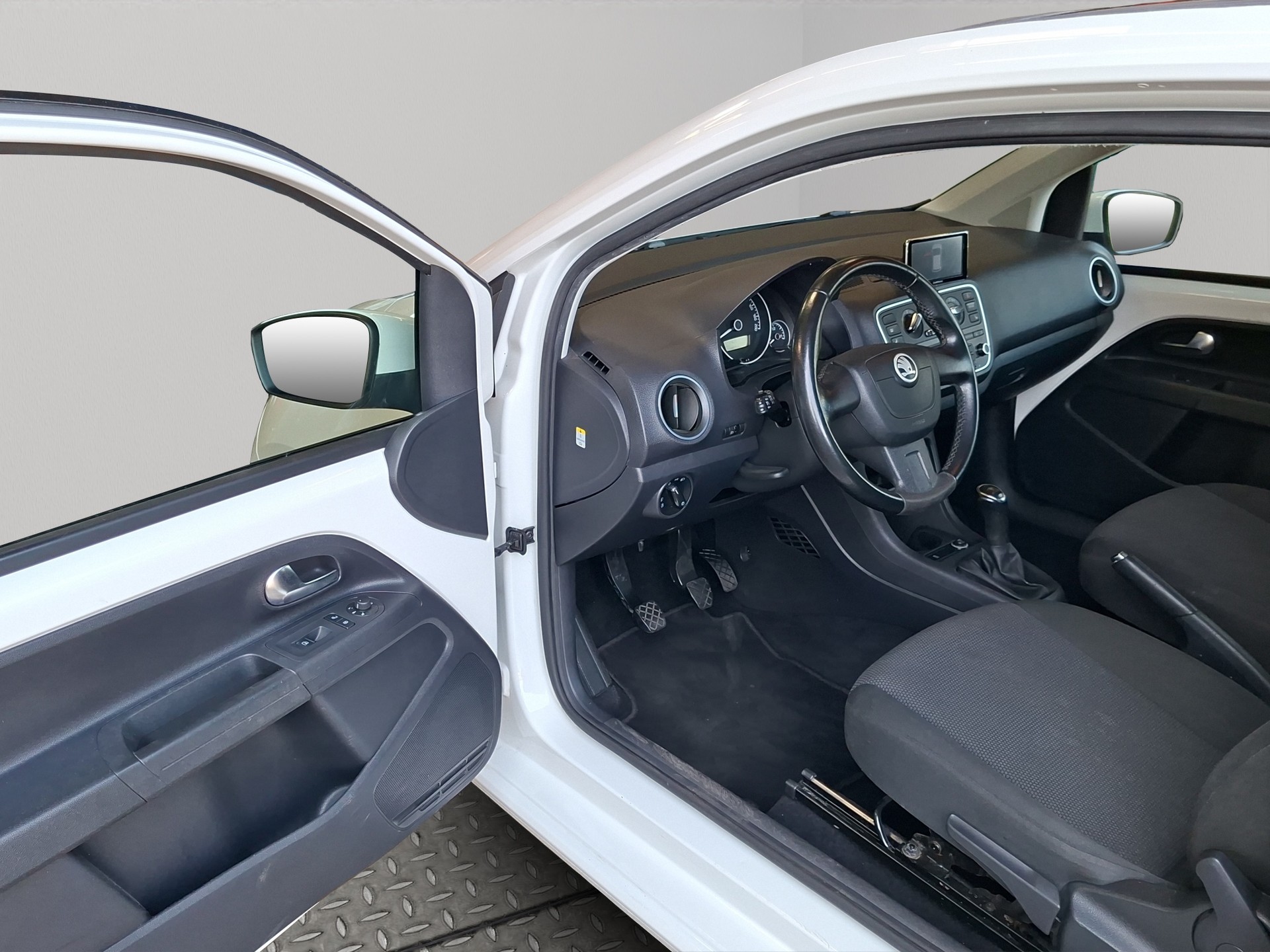 SKODA CITIGO-image-13