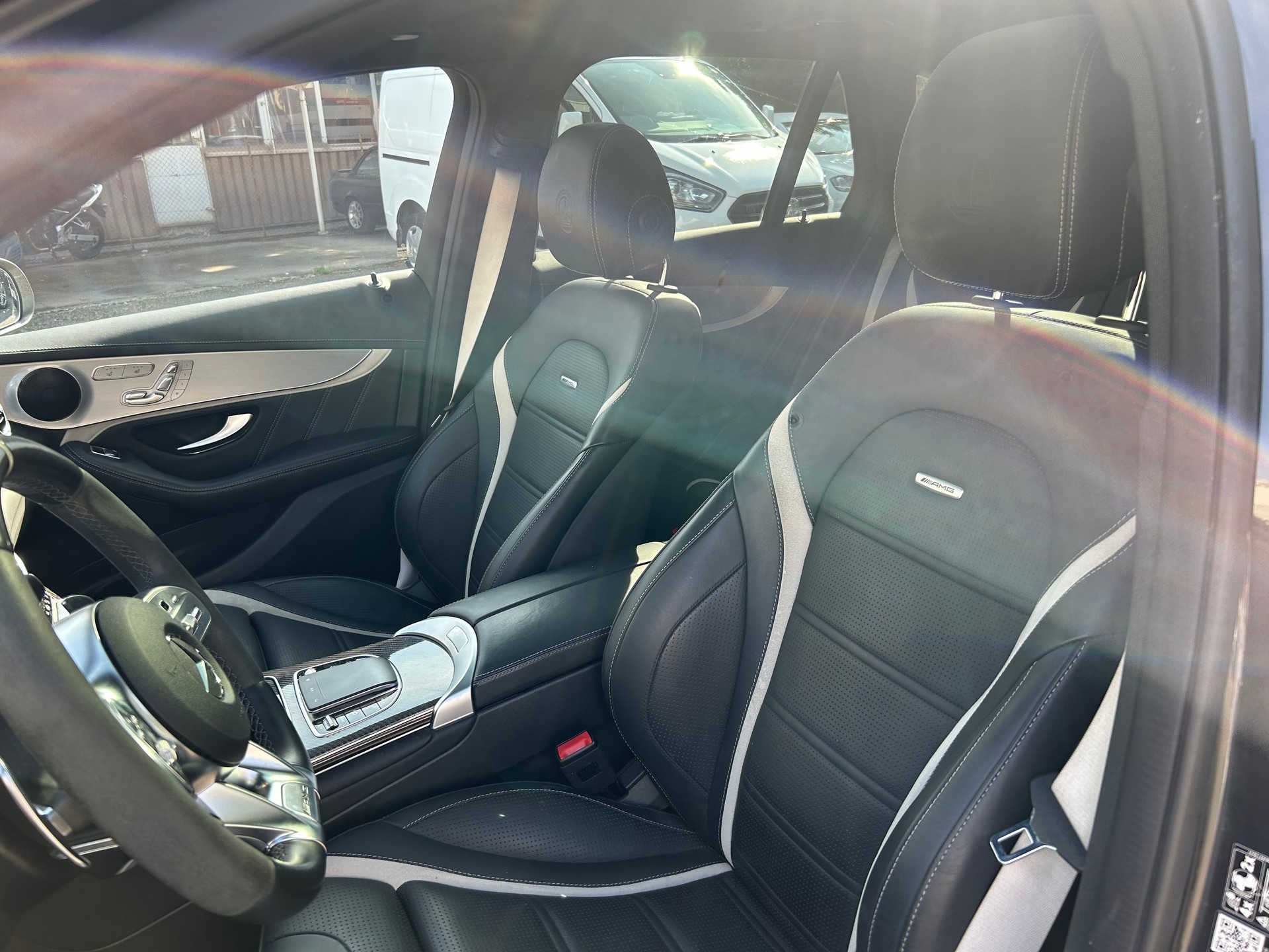 MERCEDES-BENZ GLC 63 S AMG 4Matic 9G-Tronic-image-11
