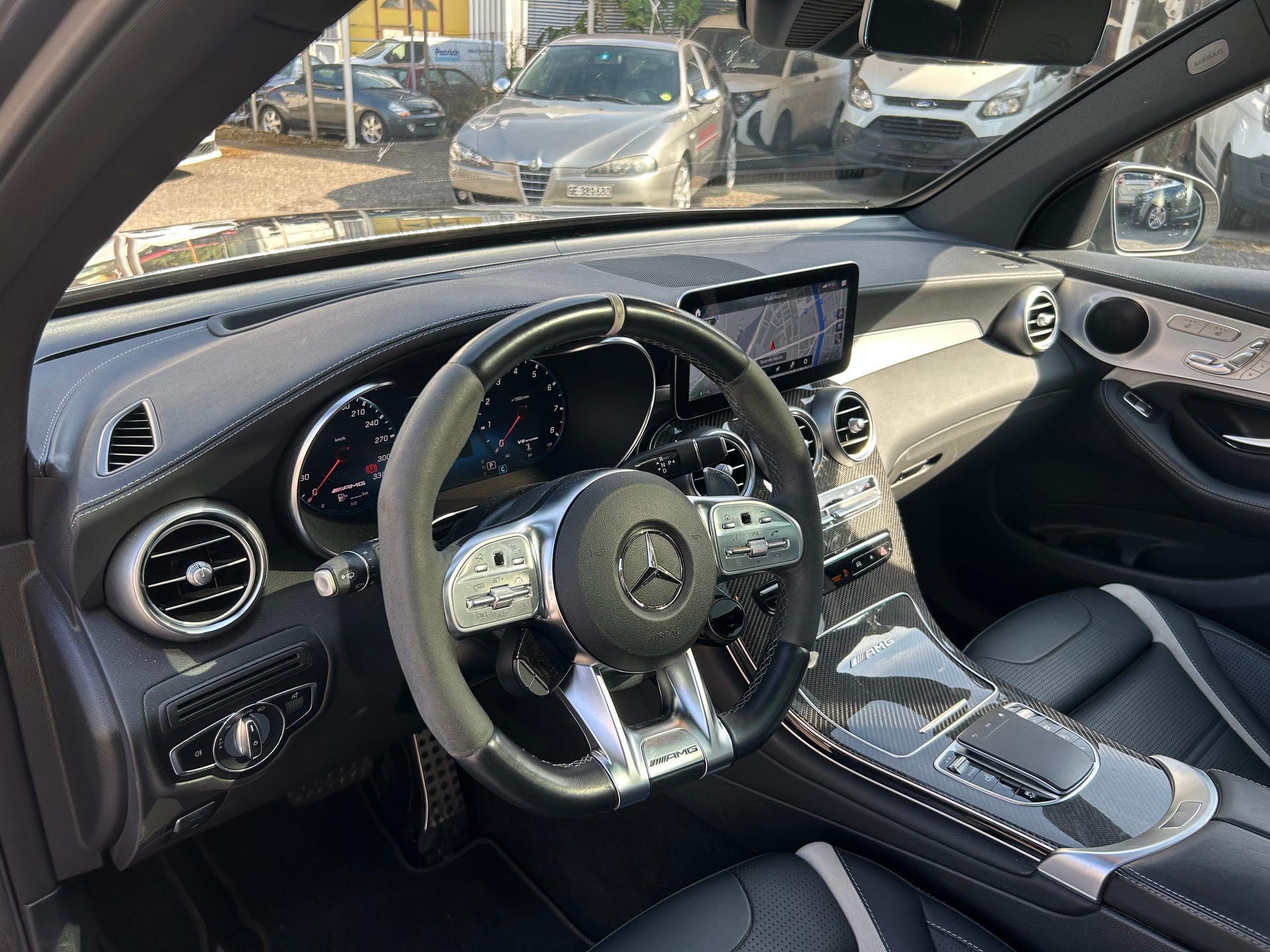 MERCEDES-BENZ GLC 63 S AMG 4Matic 9G-Tronic-image-12