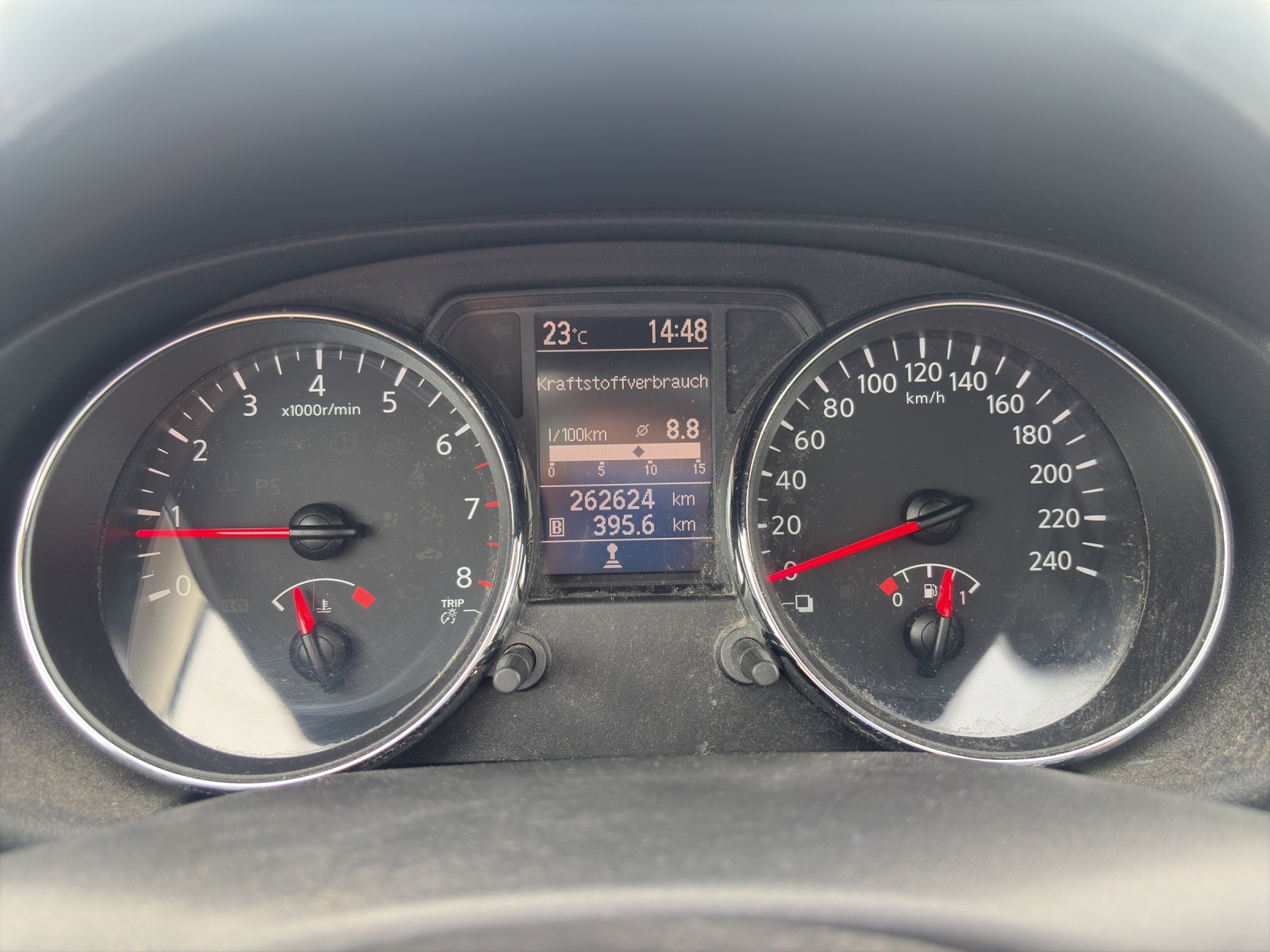 NISSAN Qashqai 2.0 4WD tekna-image-18