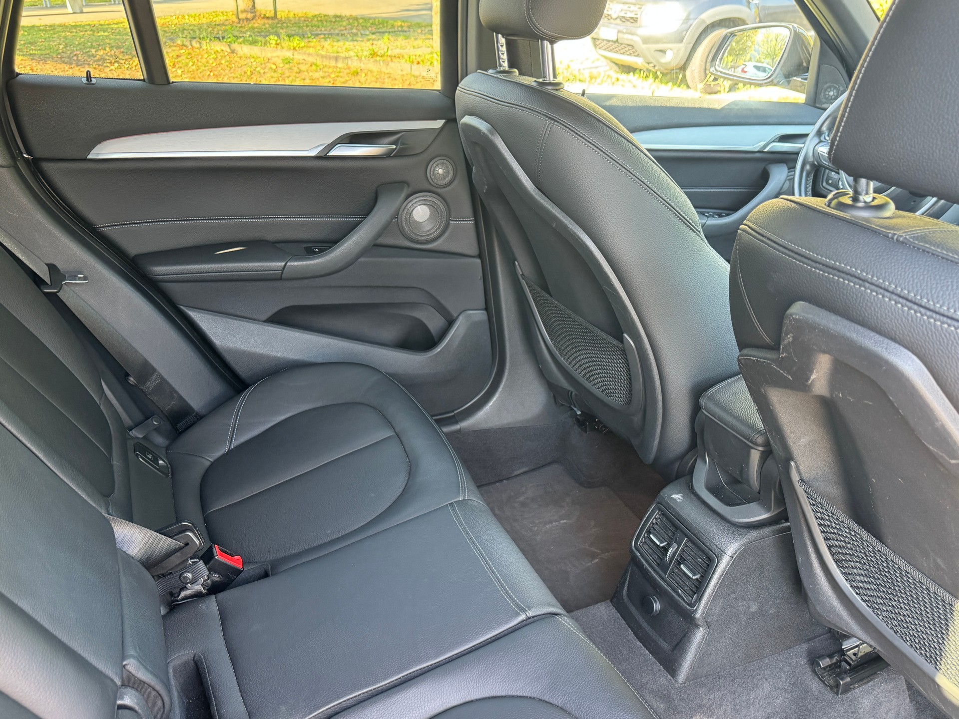 BMW 20i xDrive M Sportpaket-image-5