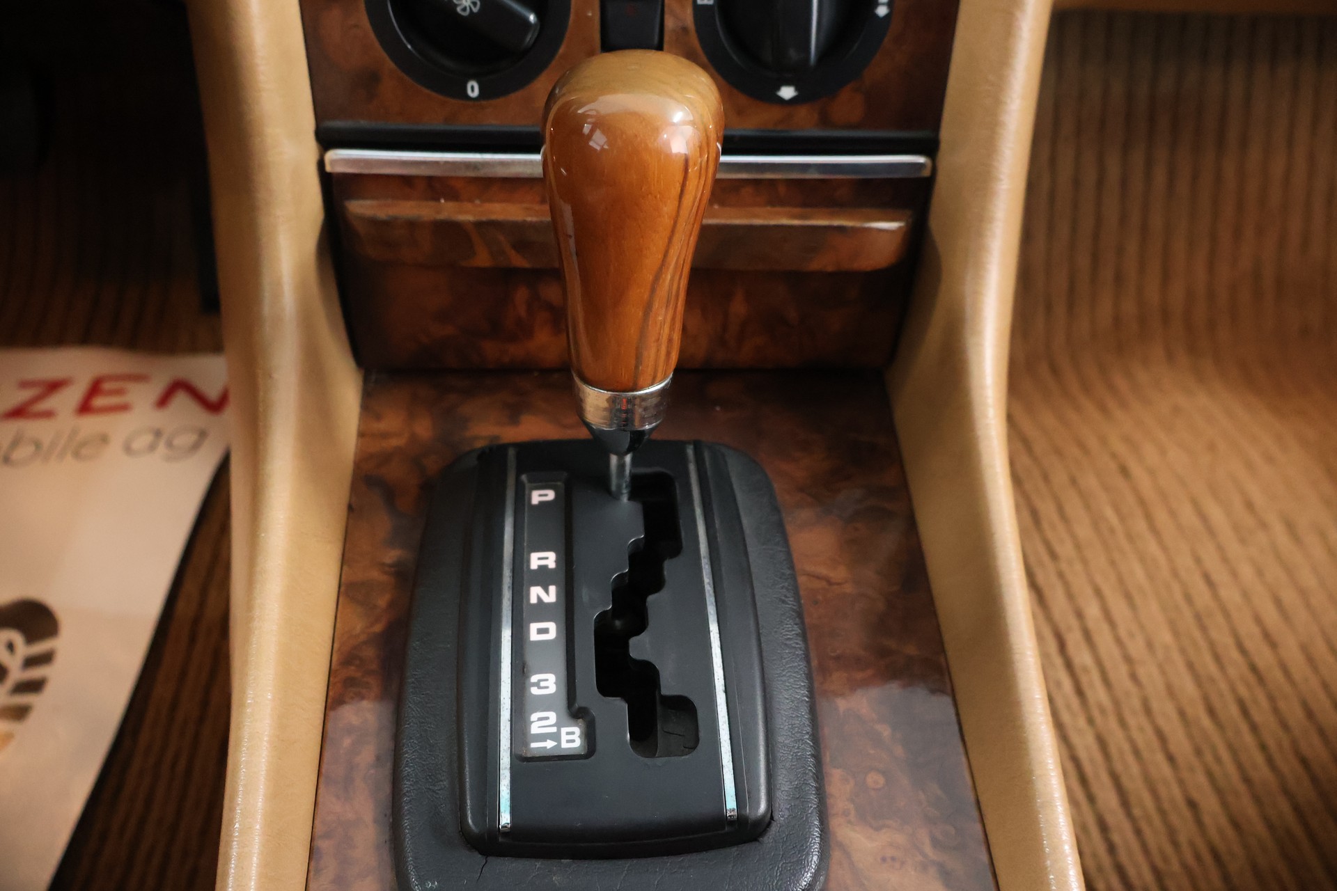 MERCEDES-BENZ 380 SL Automatic-image-17