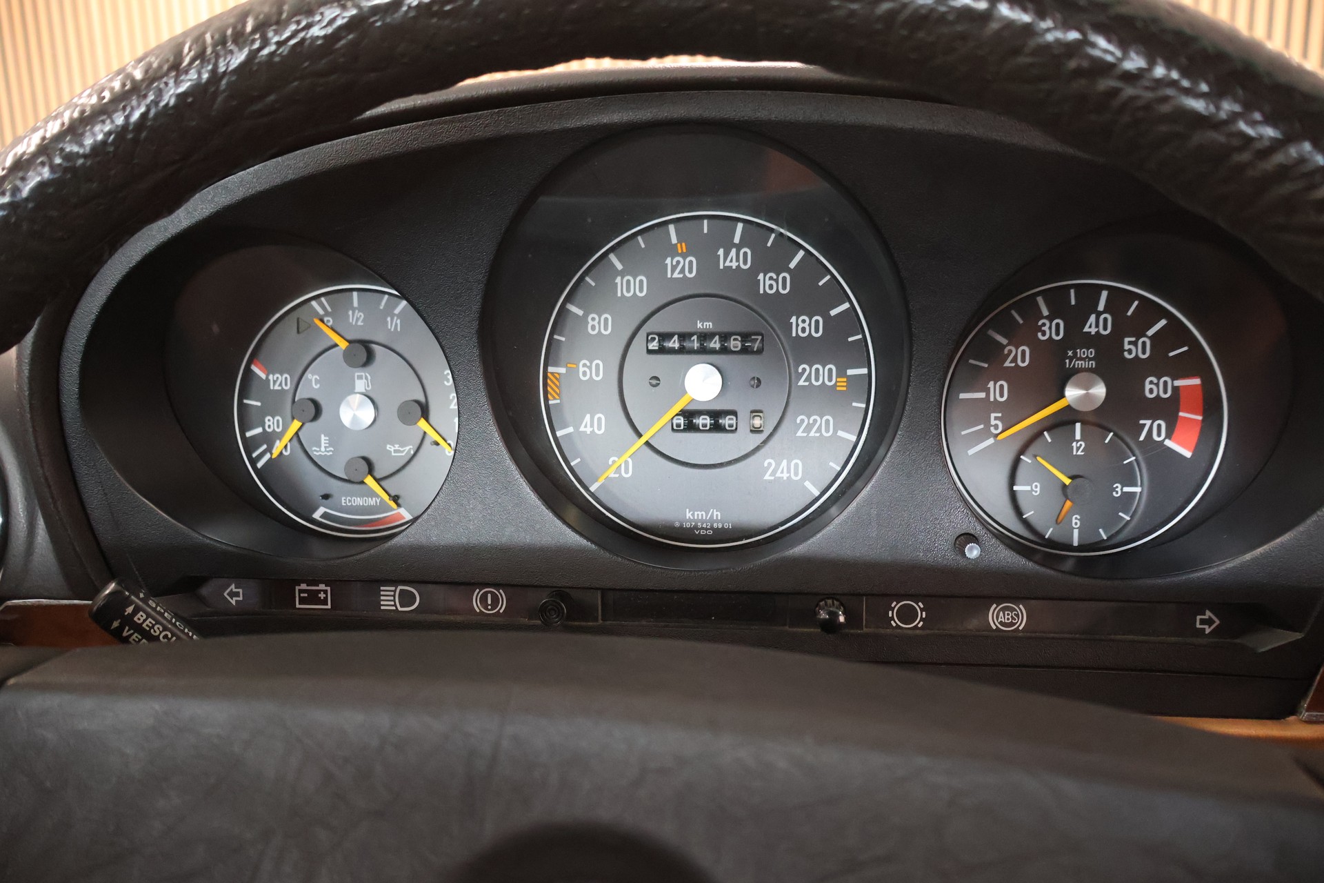 MERCEDES-BENZ 380 SL Automatic-image-14