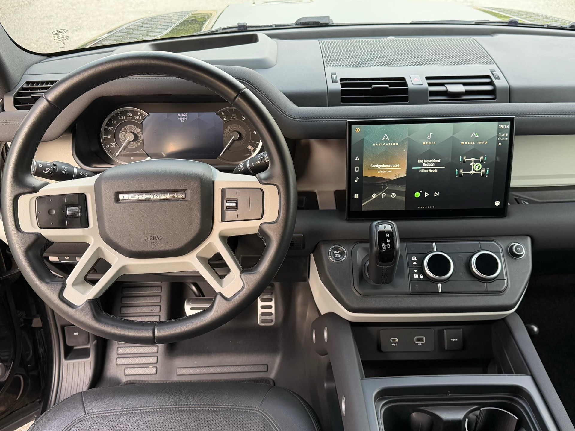 LAND ROVER 3.0 D I6 SE-image-4