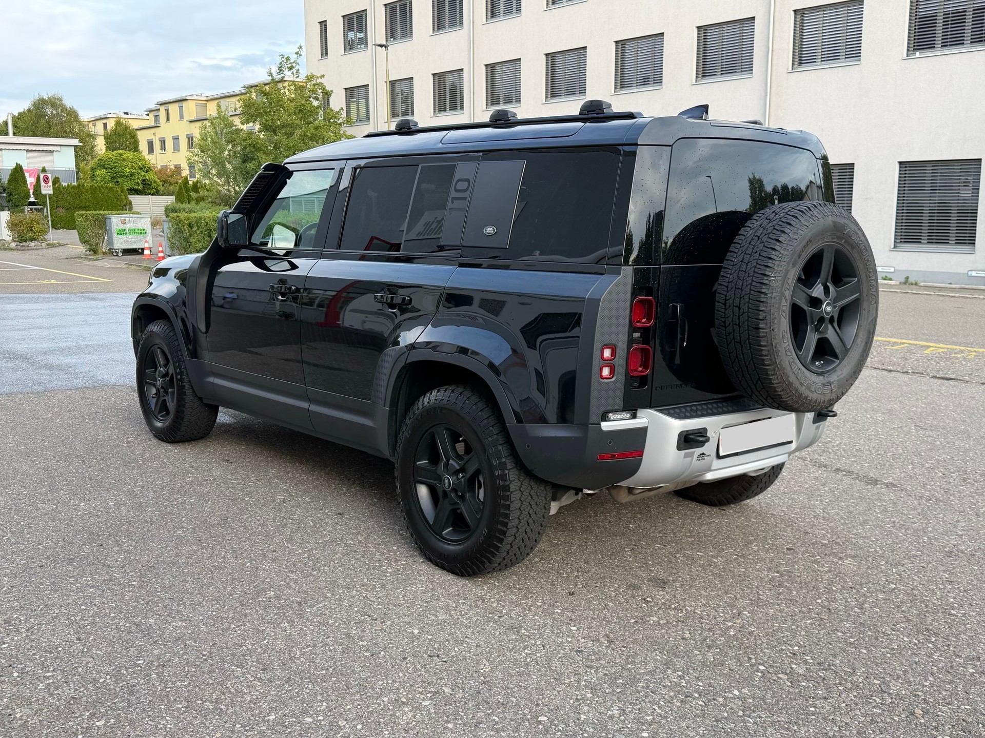 LAND ROVER 3.0 D I6 SE-image-1