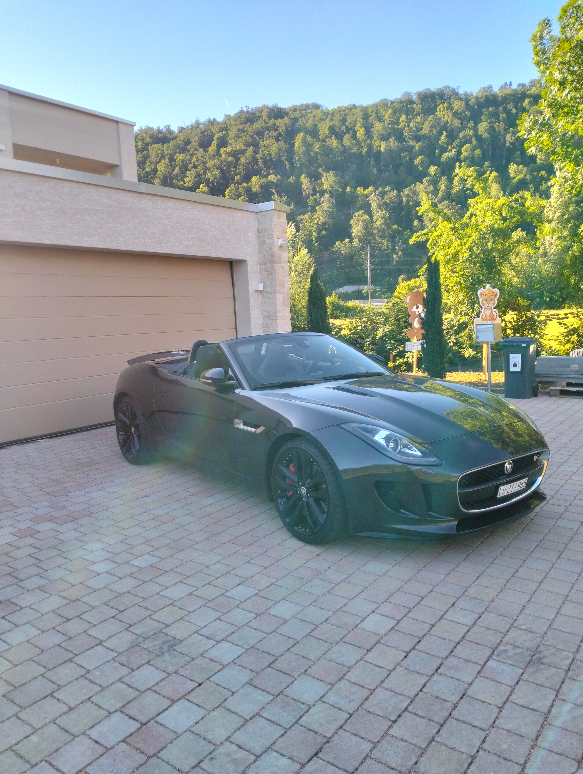 JAGUAR 3.0 V6 S-image-1