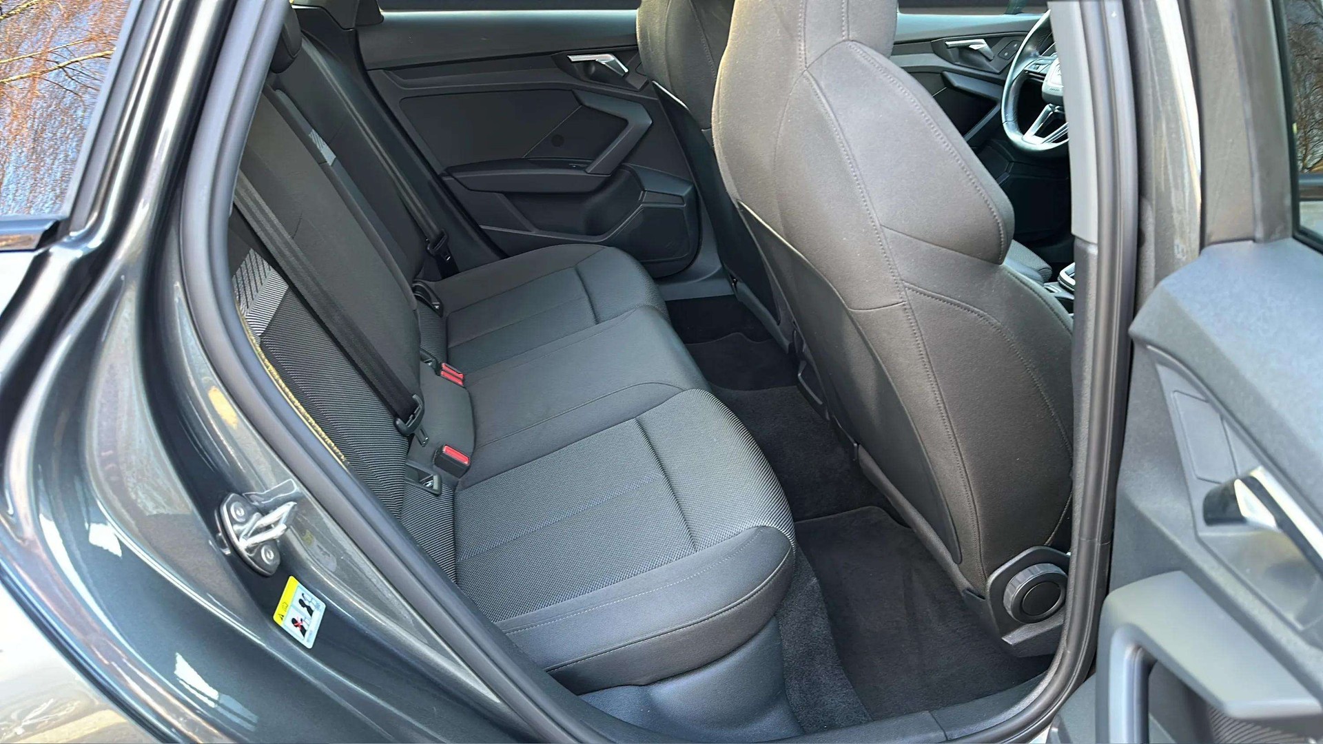 AUDI A3 Sportback 35 TFSI S line S-tronic mit 5J Werksgarantie oder 100000km-image-11