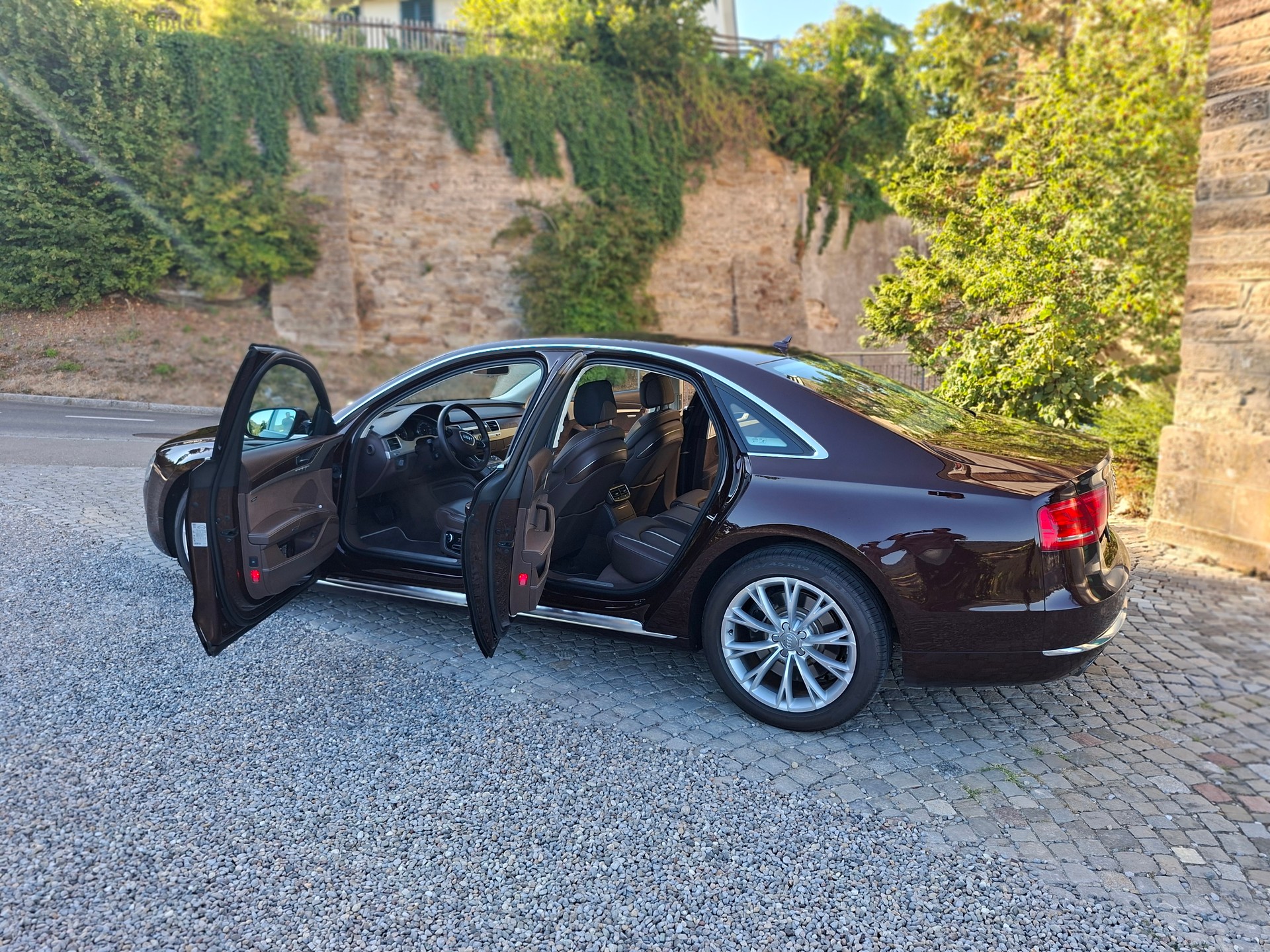 AUDI 4.2 V8 FSI quattro T-Tronic-image-8