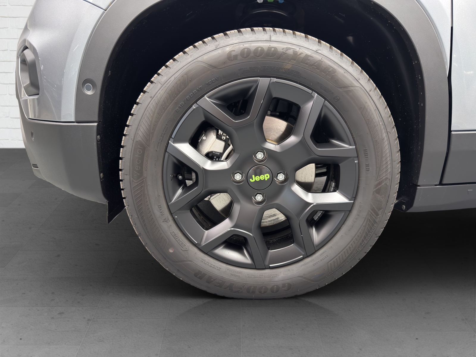 JEEP Avenger 1.2 MHEV Overland 4xe-image-5