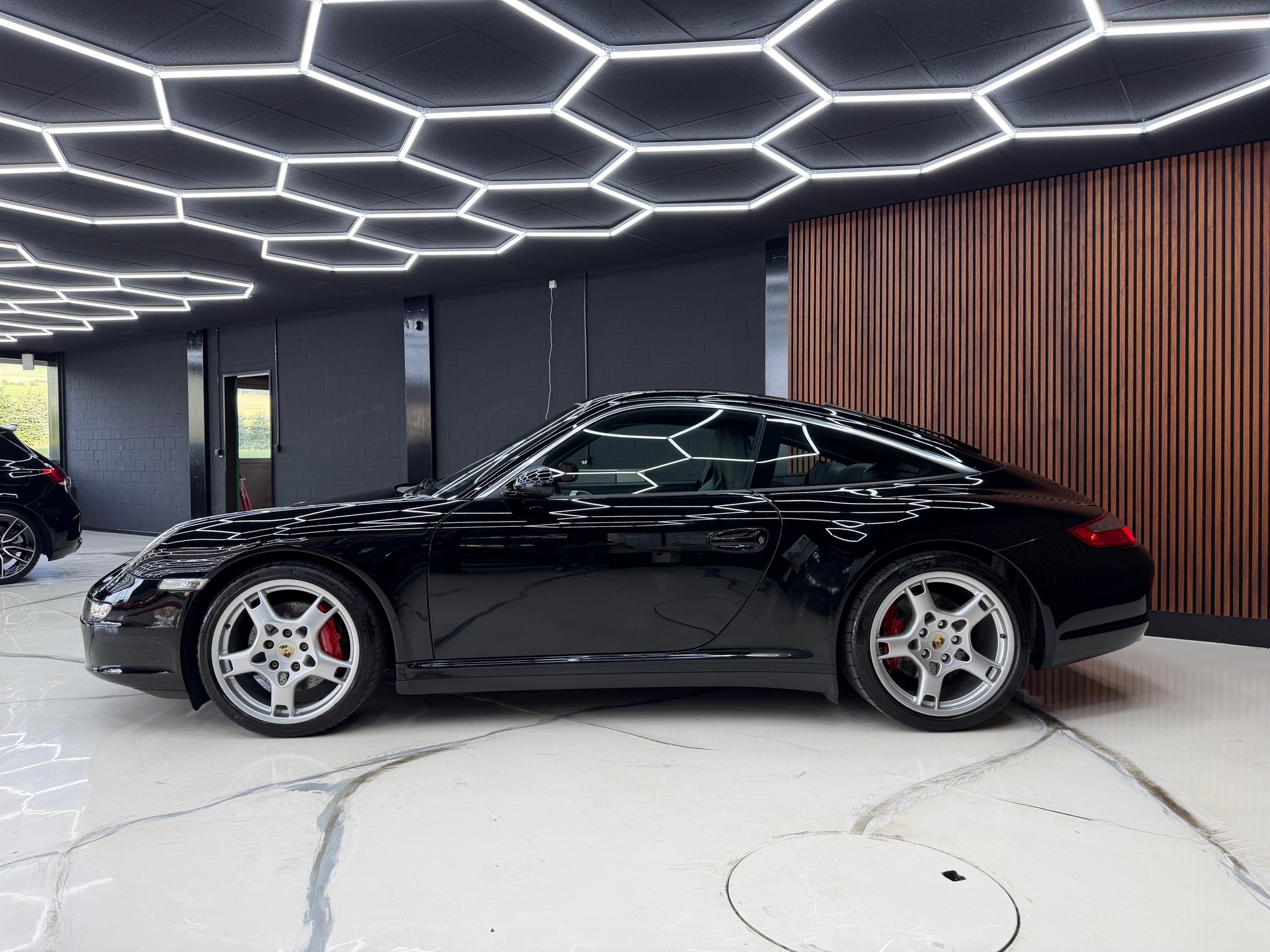 PORSCHE 911 Targa 4S-image-4