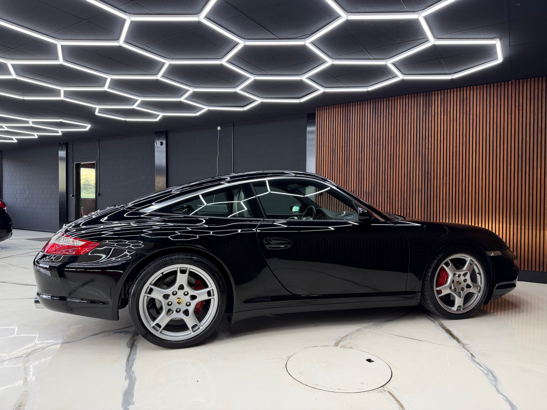 PORSCHE 911 Targa 4S-image-5