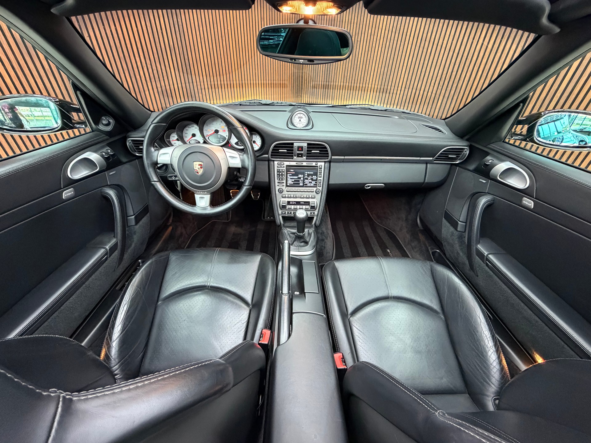 PORSCHE 911 Targa 4S-image-12