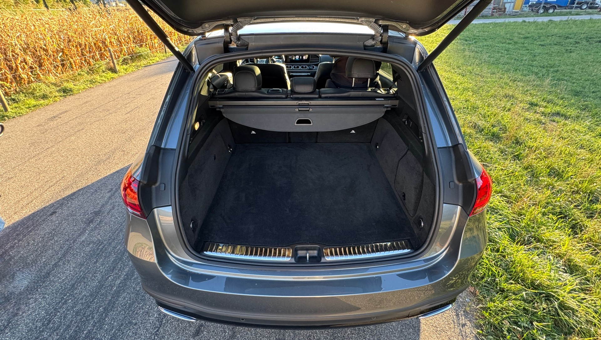 MERCEDES-BENZ GLE 350 de AMG Line 4matic-image-3