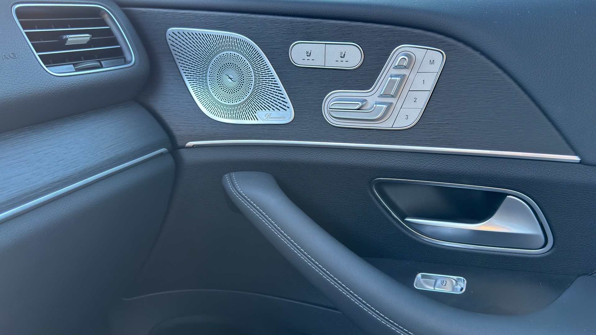 MERCEDES-BENZ GLE 350 de AMG Line 4matic-image-5