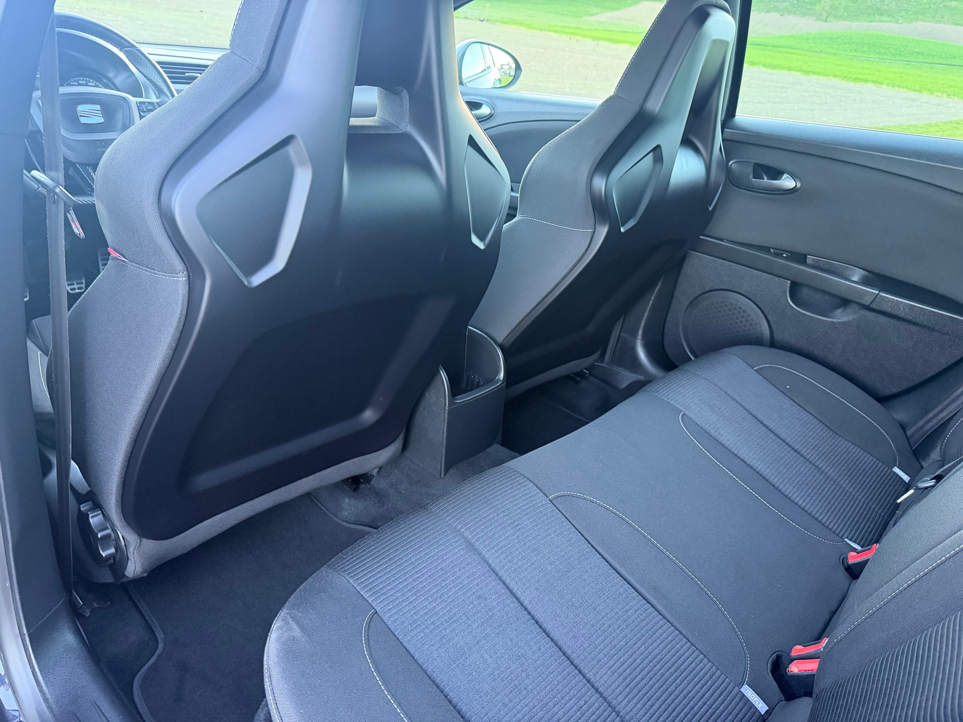 SEAT Leon 2.0 TSI Cupra-image-13