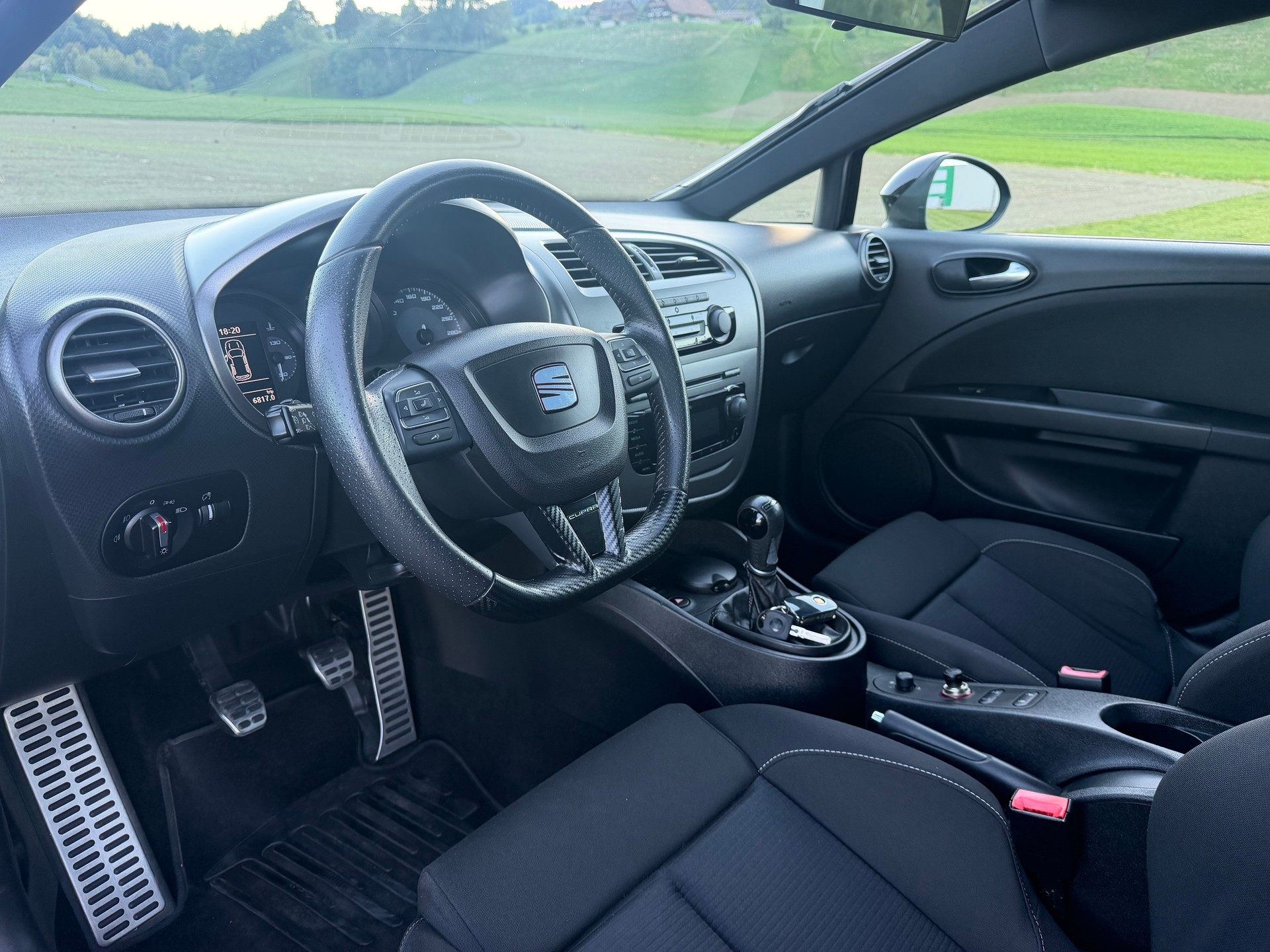 SEAT Leon 2.0 TSI Cupra-image-7