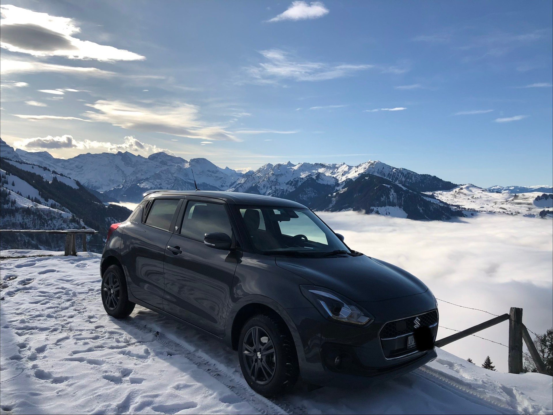 SUZUKI SWIFT 1.2 Sergio Cel. Top Hybrid 4x4-image-4