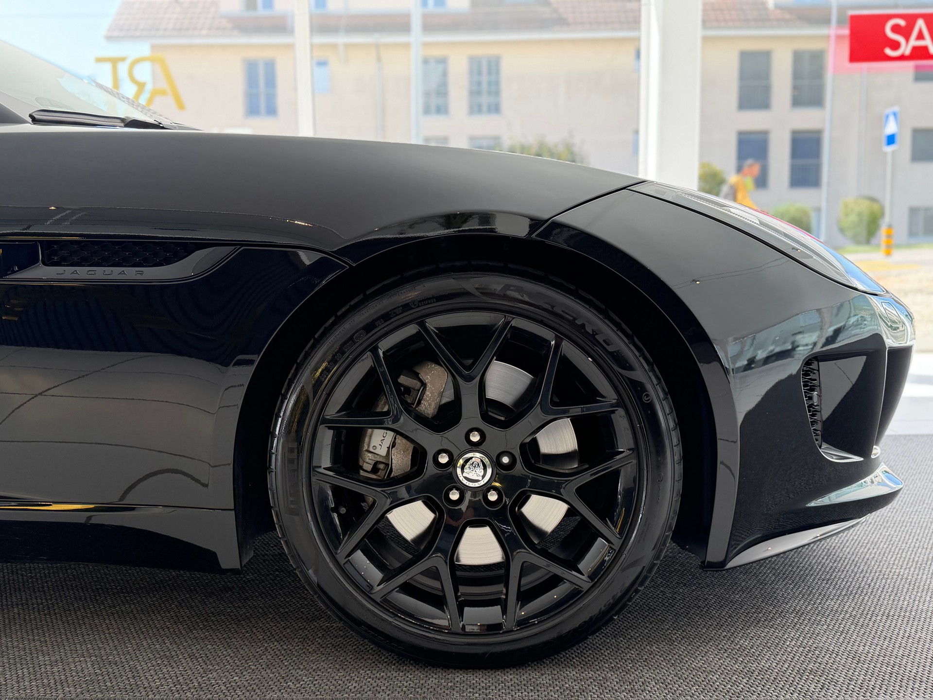 JAGUAR F-Type Convertible 3.0 V6 S/C Performance Paket **TOP Zustand**-image-24