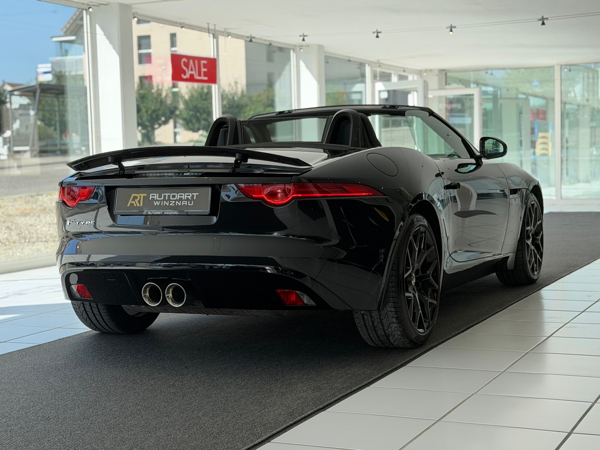 JAGUAR F-Type Convertible 3.0 V6 S/C Performance Paket **TOP Zustand**-image-6