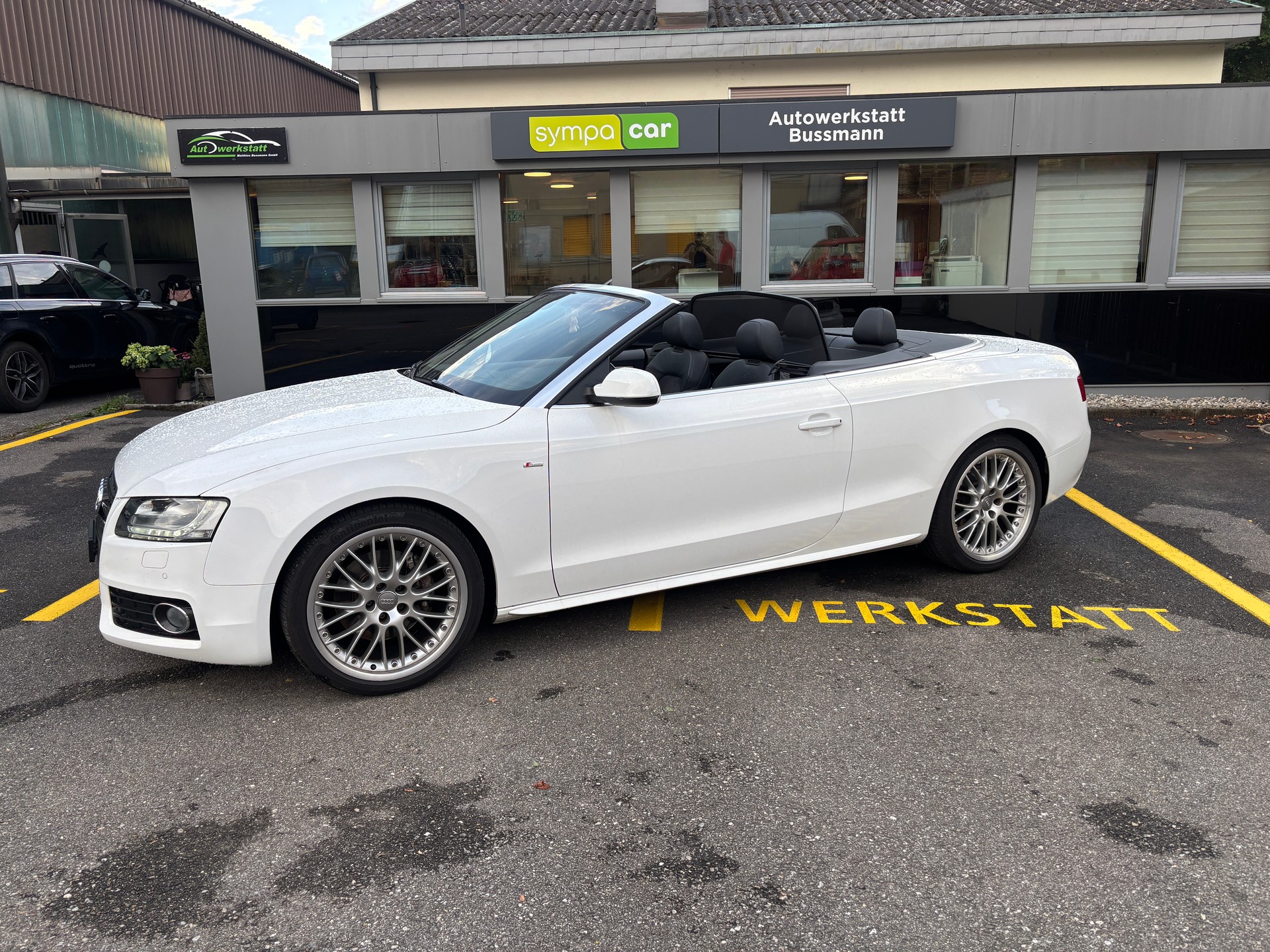 AUDI A5 Cabriolet 3.0 TDI quattro S-tronic-image-1