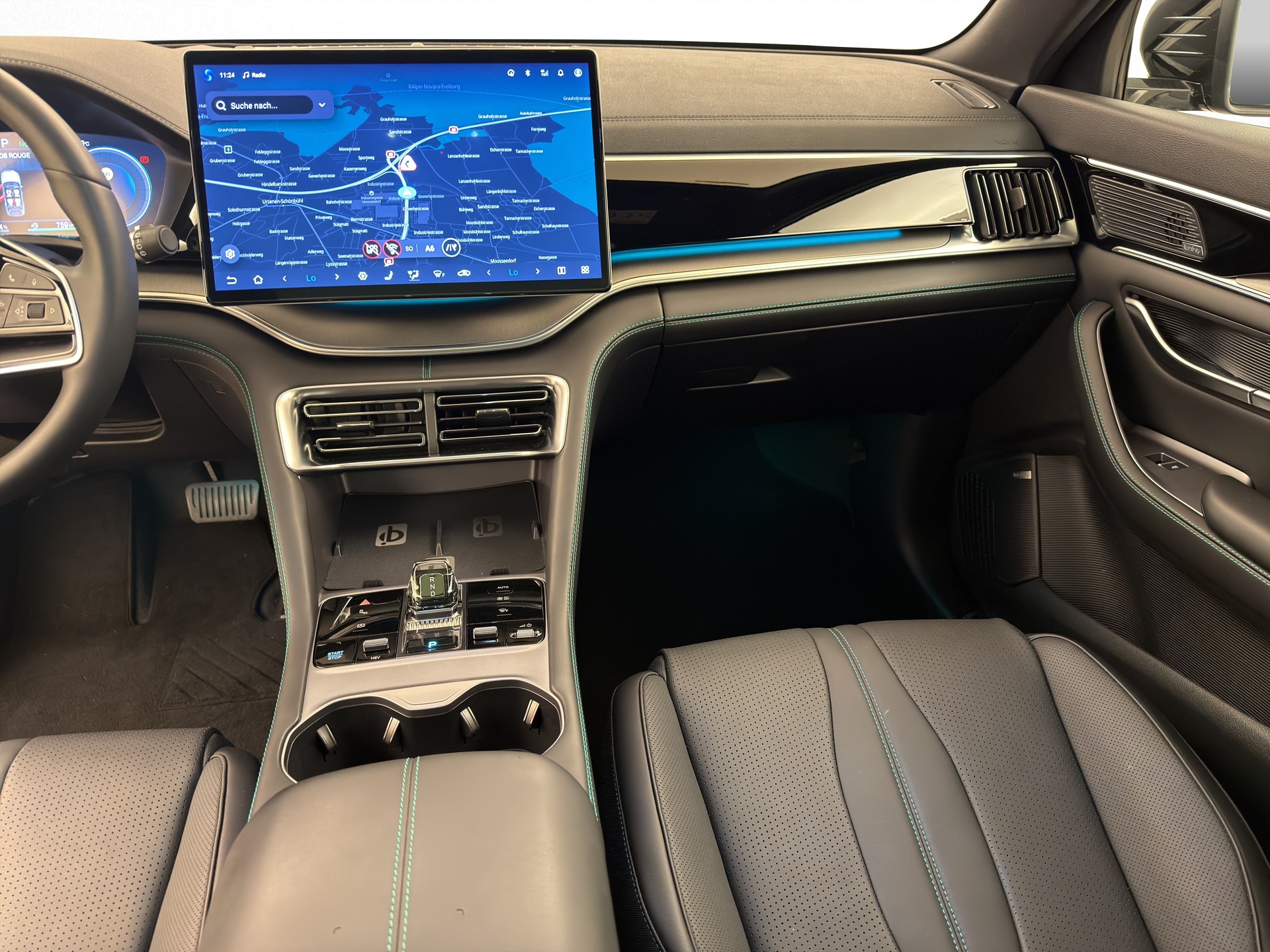 BYD Seal U DM-i Design AWD-image-9