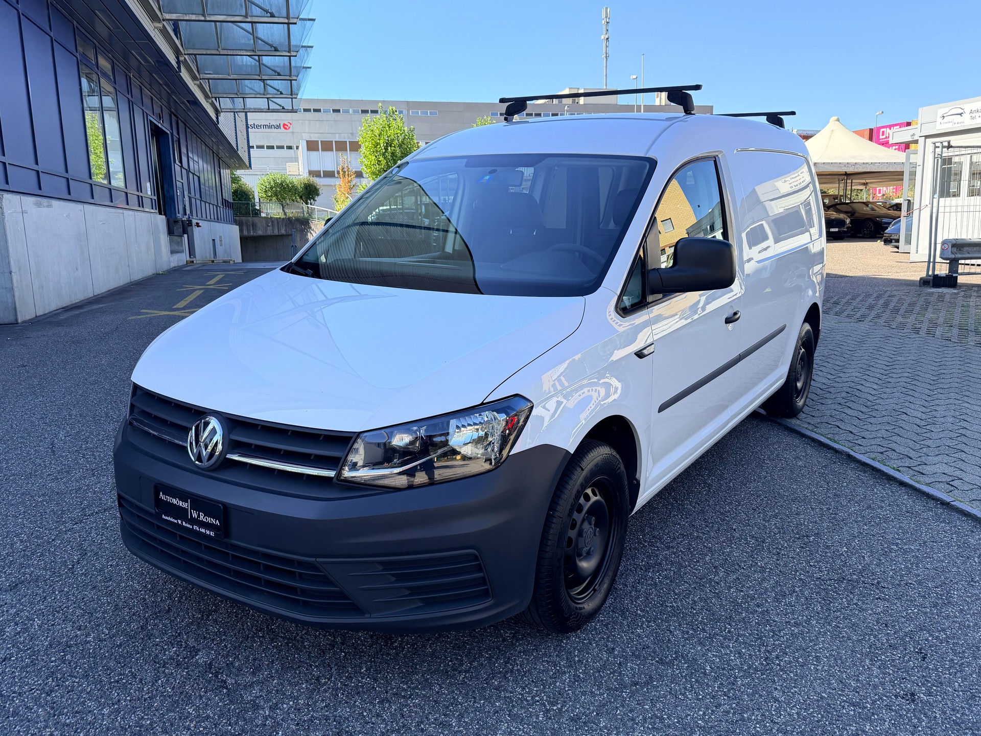 VW Caddy Maxi 2.0TDI BlueMotion Technology-image-6