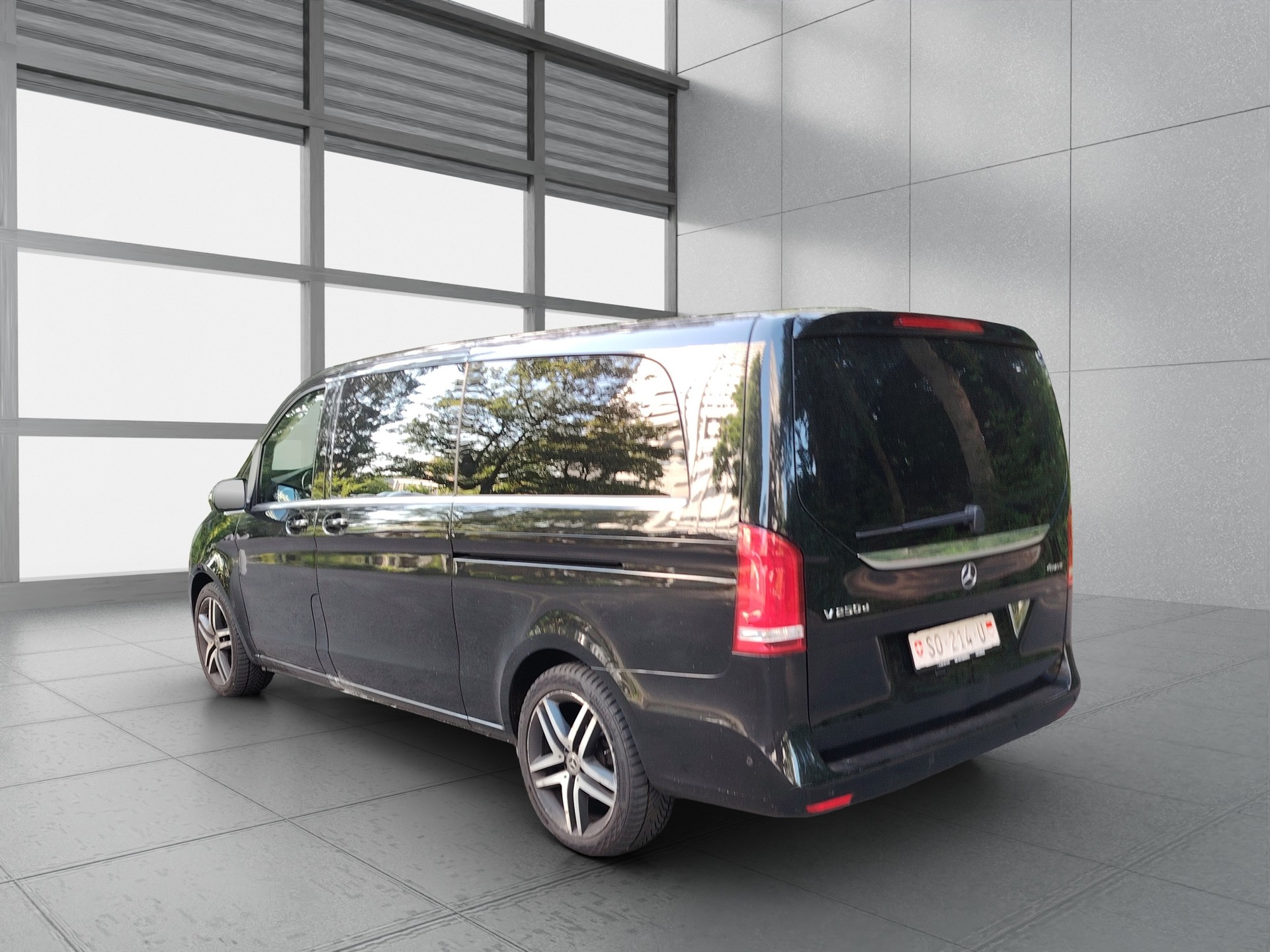 MERCEDES-BENZ V 250 d extralang 4Matic 7G-Tronic-image-8