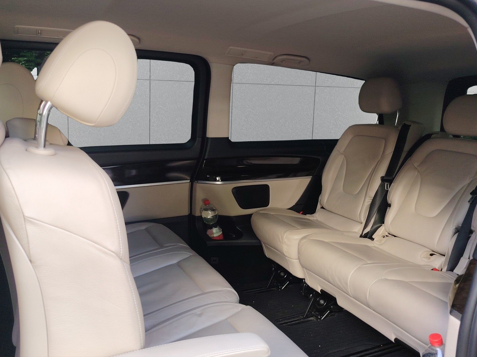 MERCEDES-BENZ V 250 d extralang 4Matic 7G-Tronic-image-10