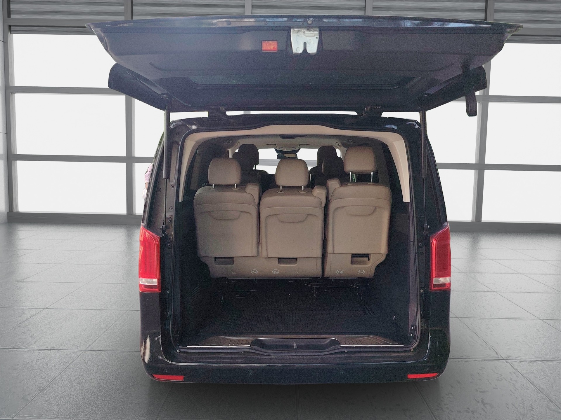 MERCEDES-BENZ V 250 d extralang 4Matic 7G-Tronic-image-7