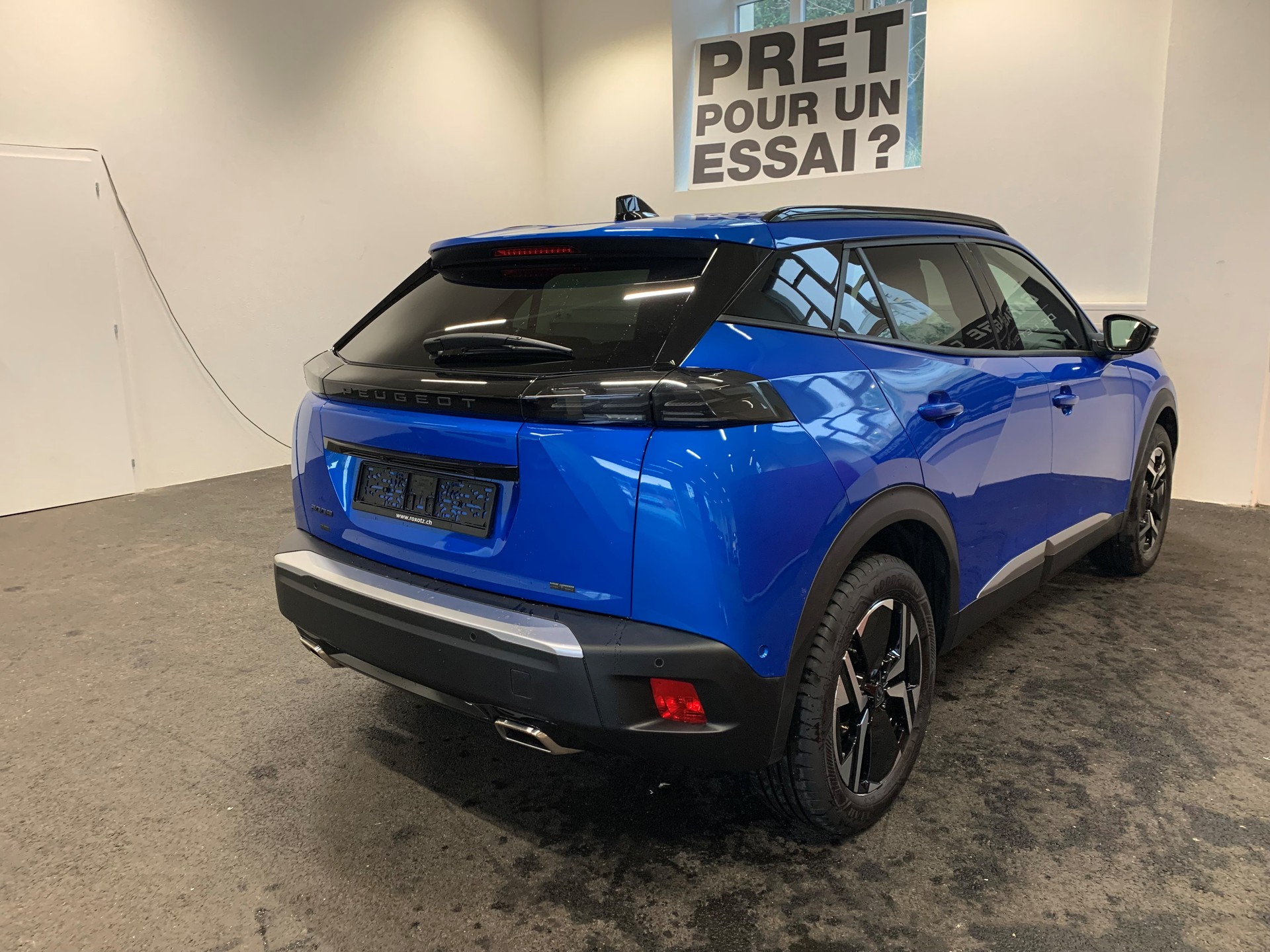 PEUGEOT 2008 1.2 PureTech Allure-image-5