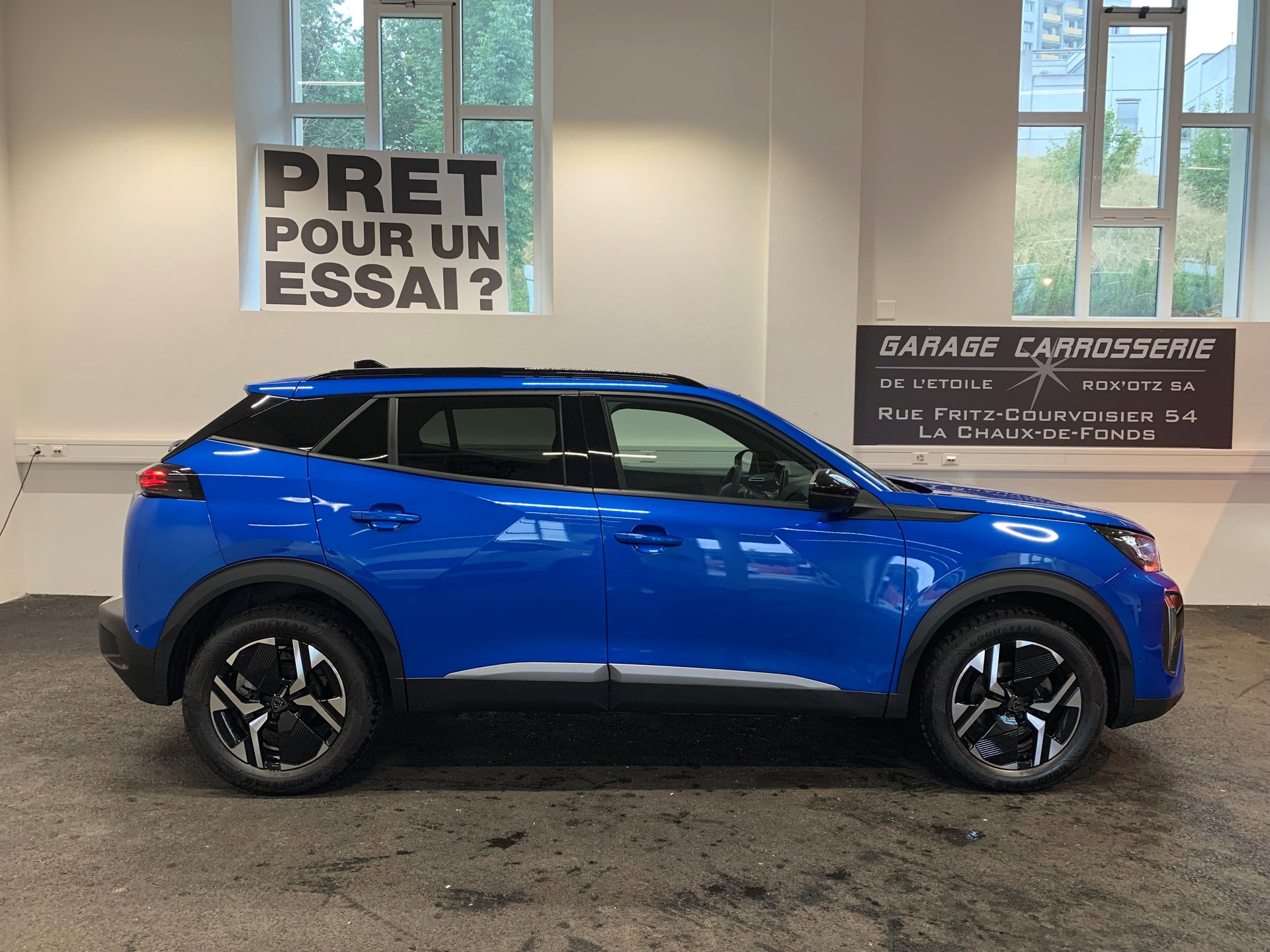 PEUGEOT 2008 1.2 PureTech Allure-image-3
