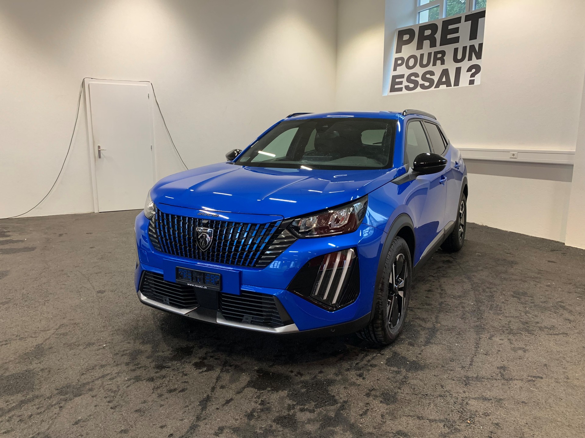 PEUGEOT 2008 1.2 PureTech Allure-image-0