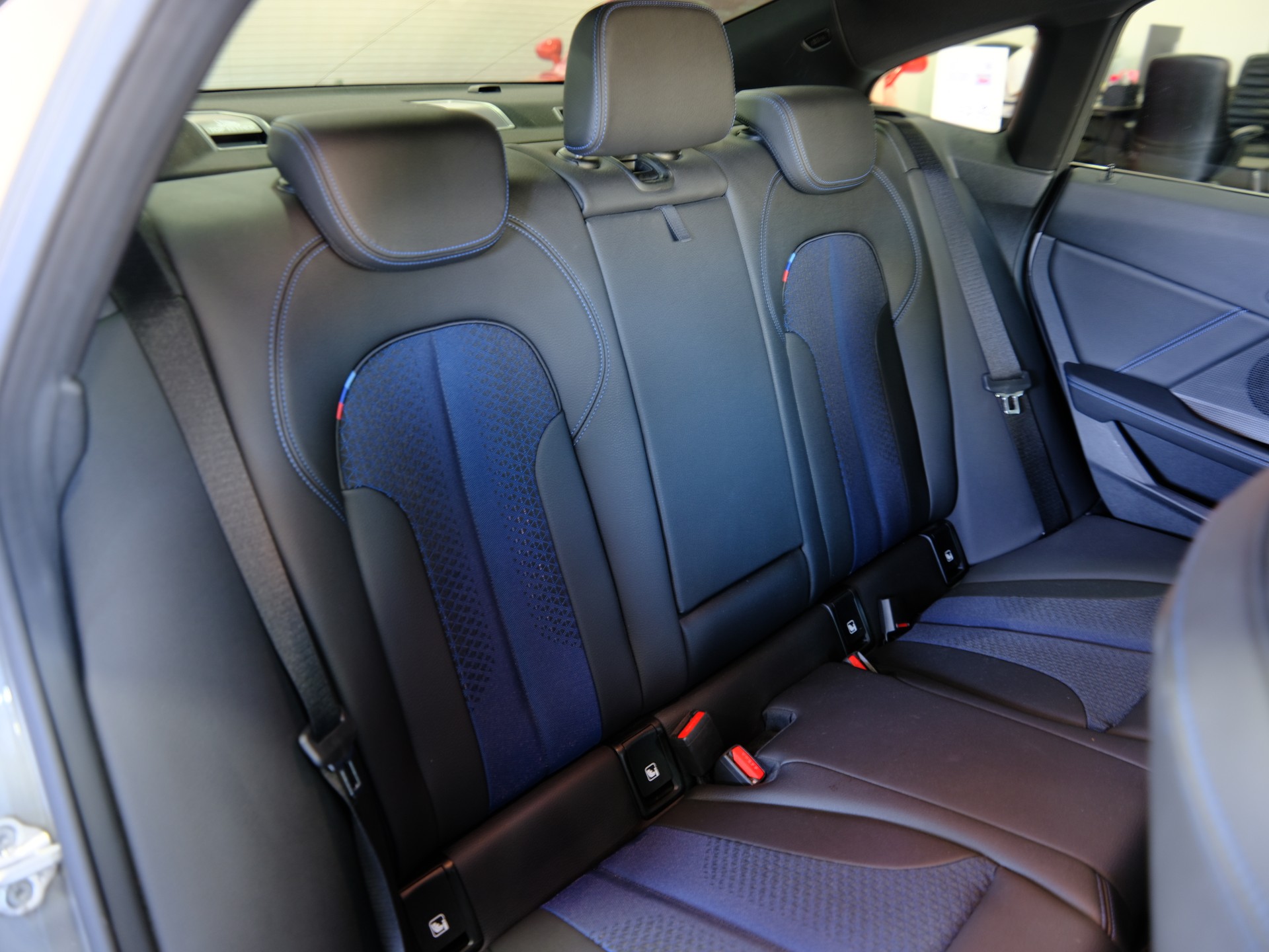 BMW 220d Gran Coupé M Sport Steptronic *Parkassistent* *Sitzheizung*-image-16