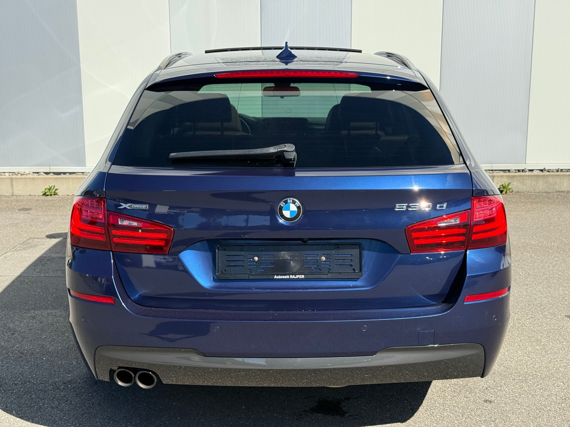 BMW 530d Touring xDrive Steptronic-image-4