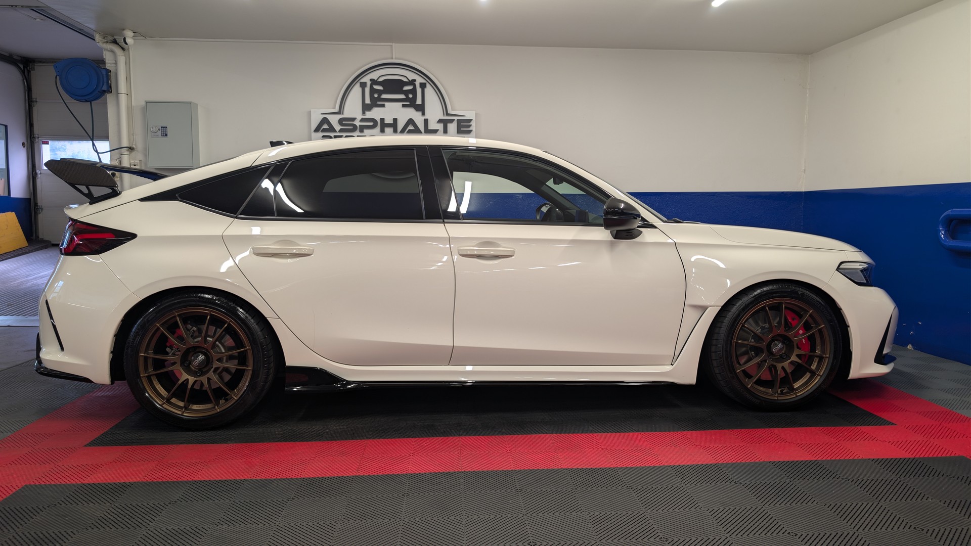 HONDA Civic 2.0 i-VTEC Type R-S 50th Anniversary-image-5