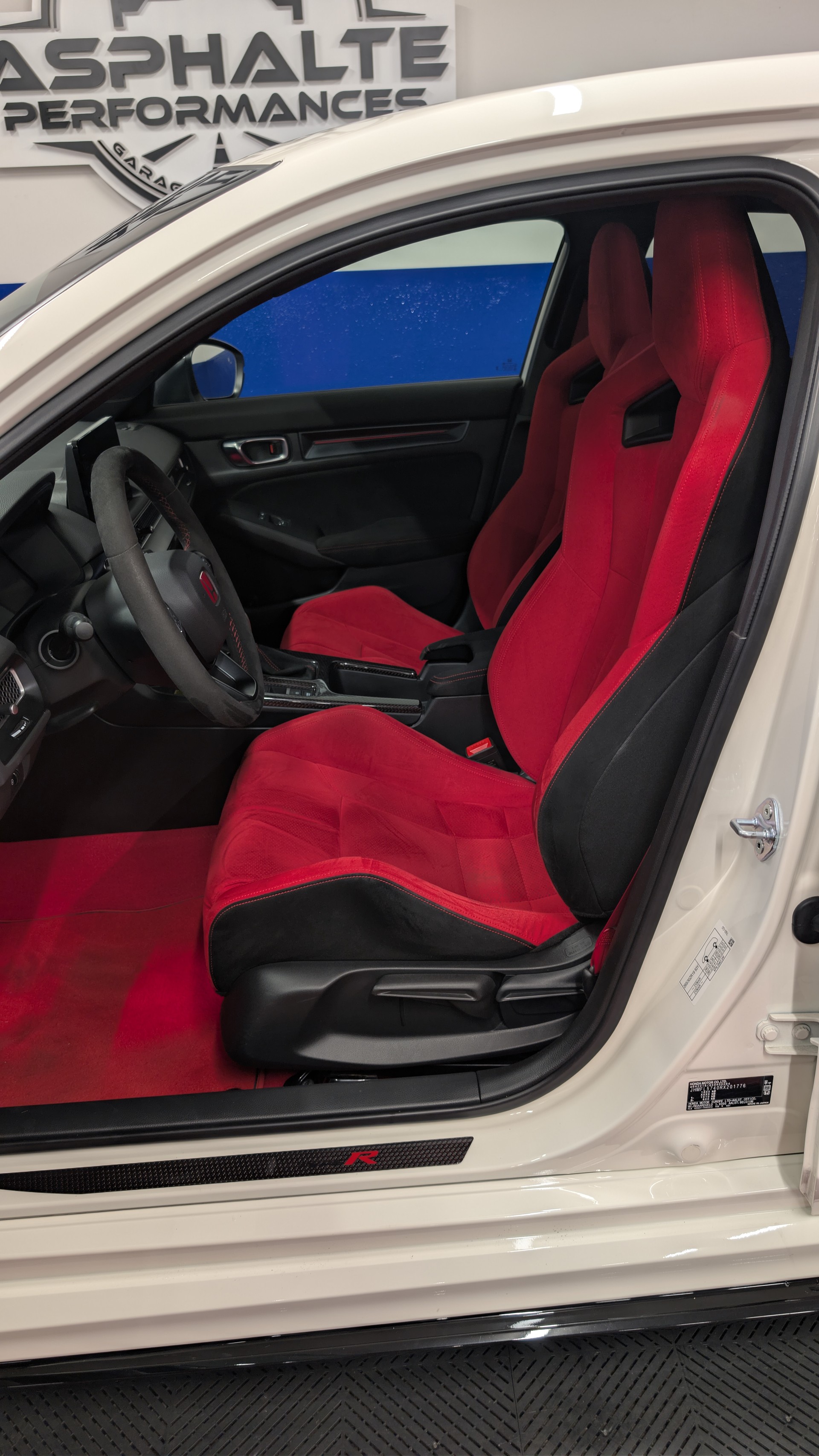 HONDA Civic 2.0 i-VTEC Type R-S 50th Anniversary-image-9