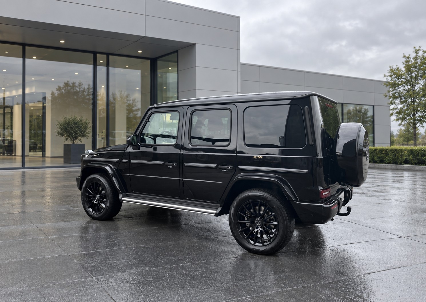 MERCEDES-BENZ G 500 AMG Line-image-0