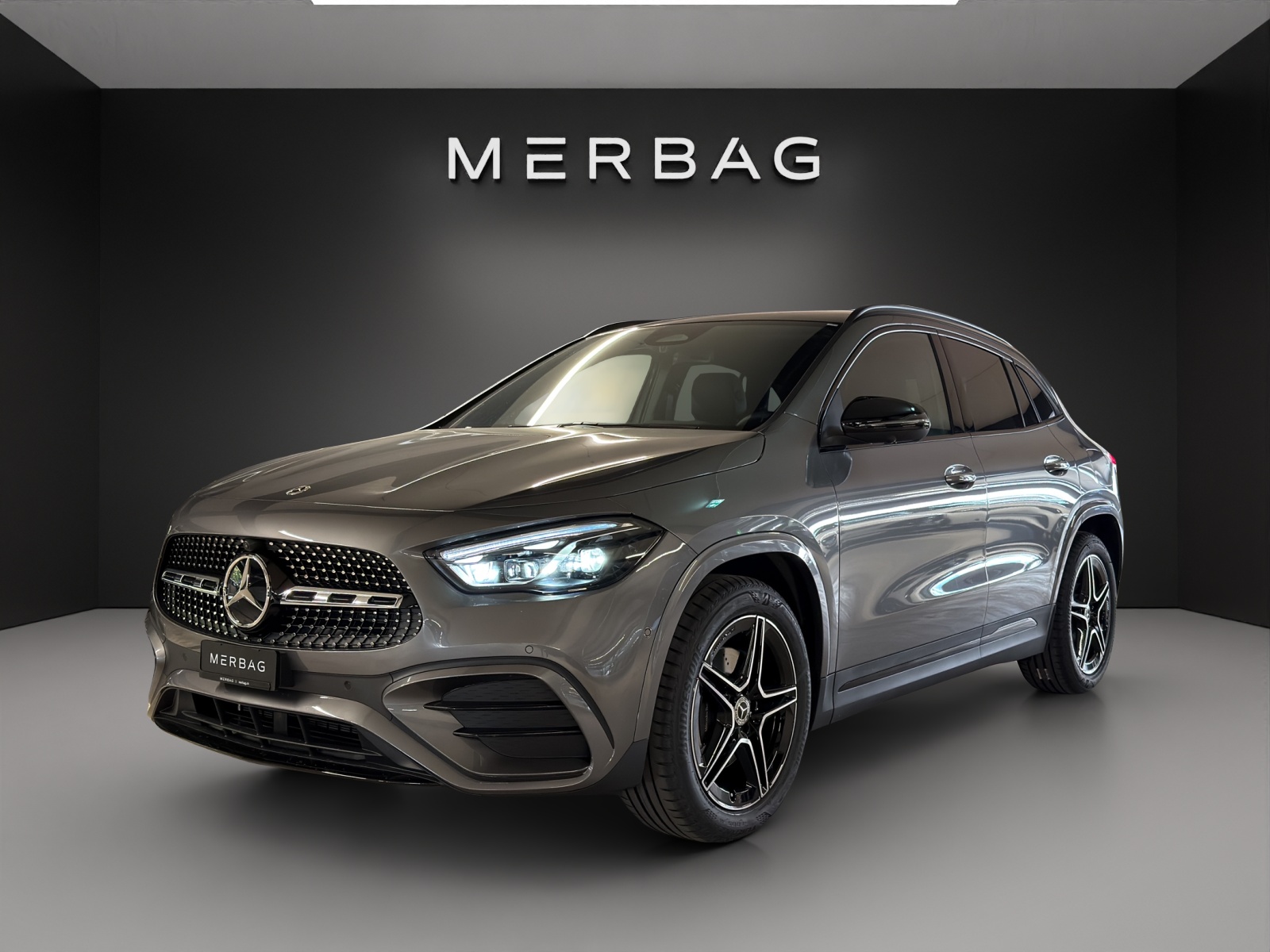 MERCEDES-BENZ GLA 200 Night Star