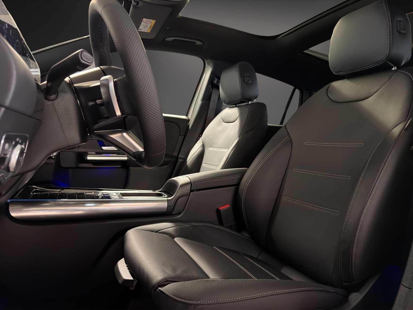 MERCEDES-BENZ GLA 200 Night Star-image-8