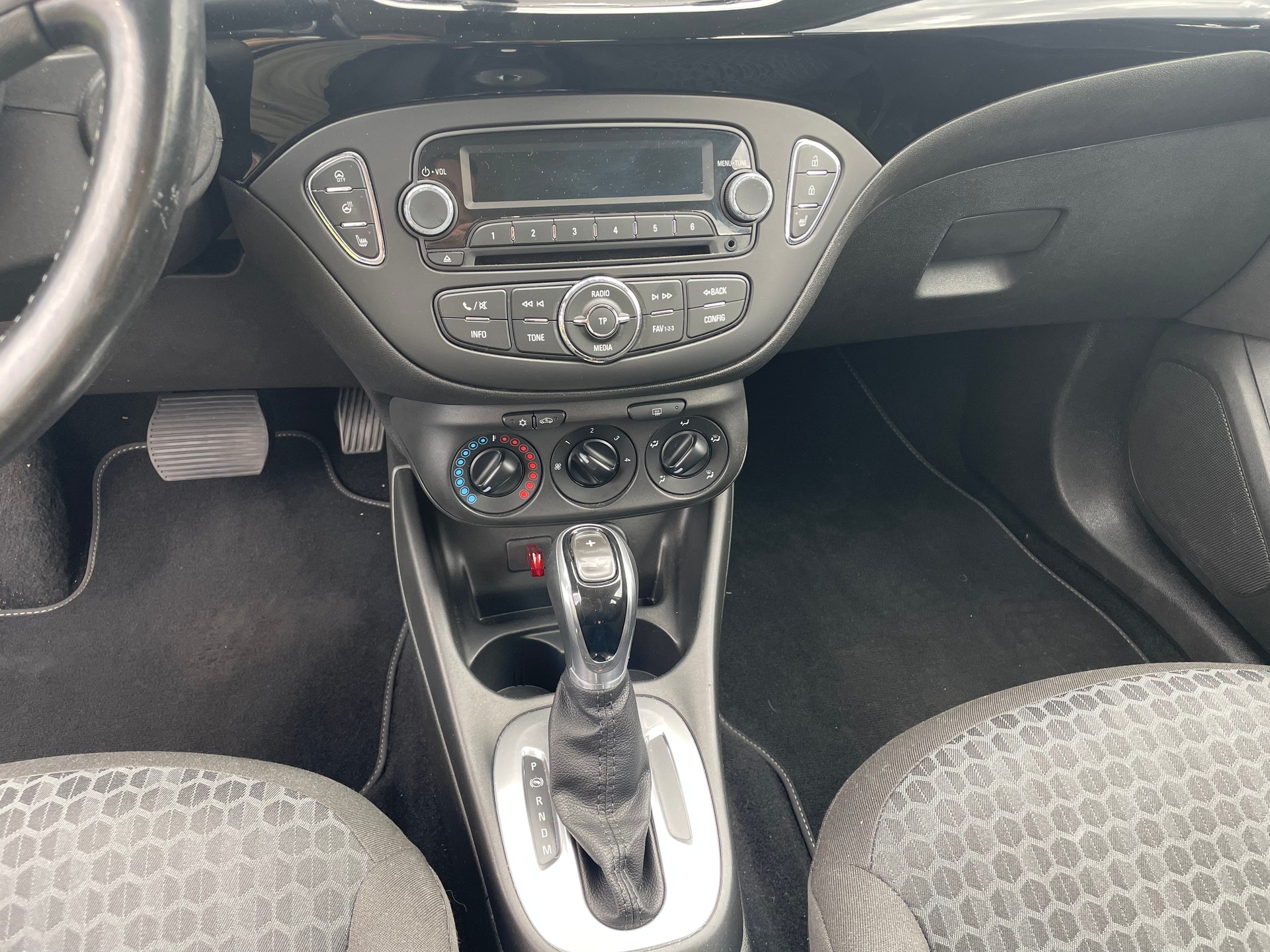 OPEL Corsa 1.4 TP Enjoy Easytronic-image-15