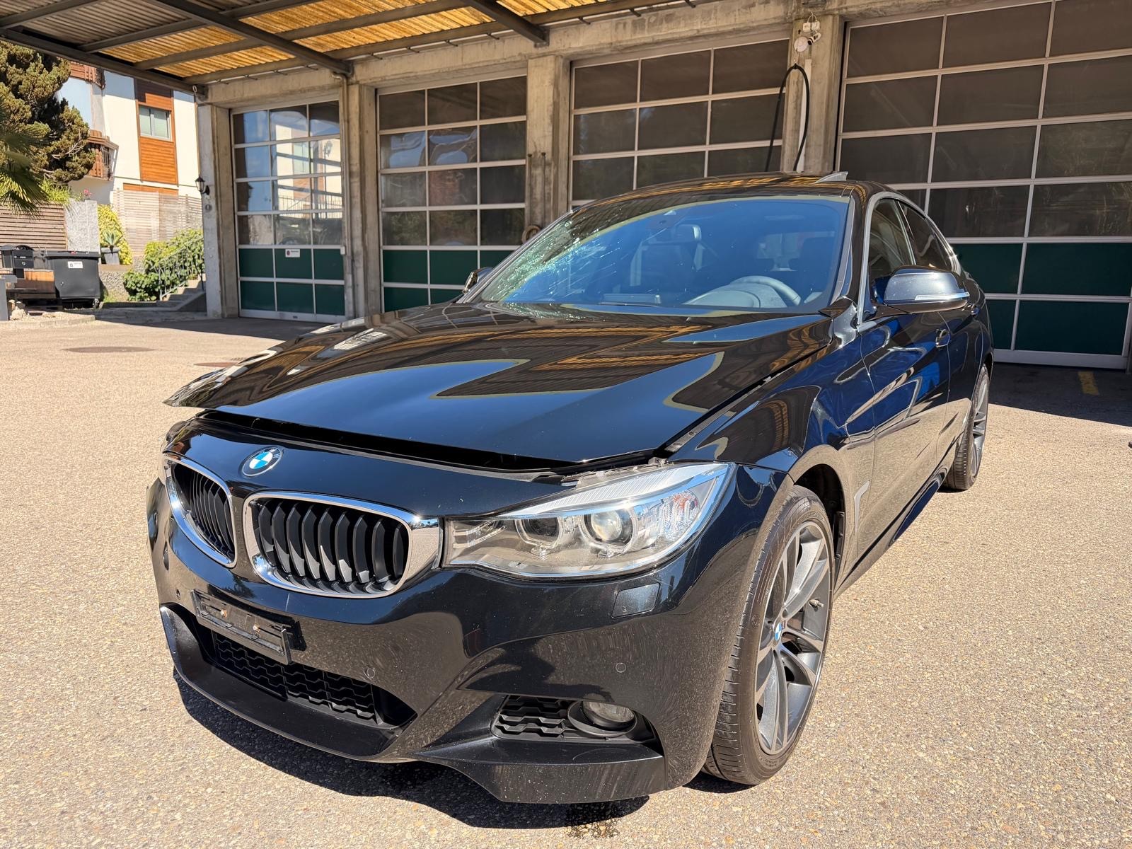BMW 320d GT xDrive M-Paket-image-1