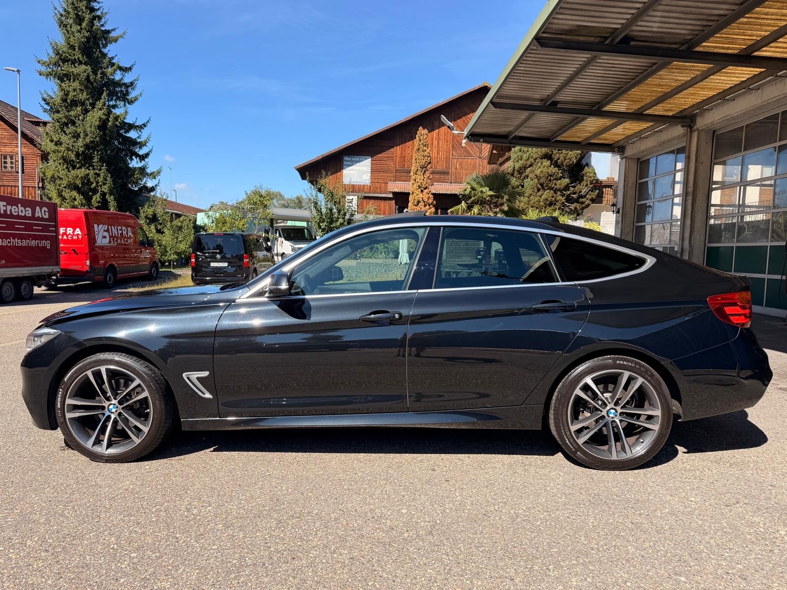 BMW 320d GT xDrive M-Paket-image-2