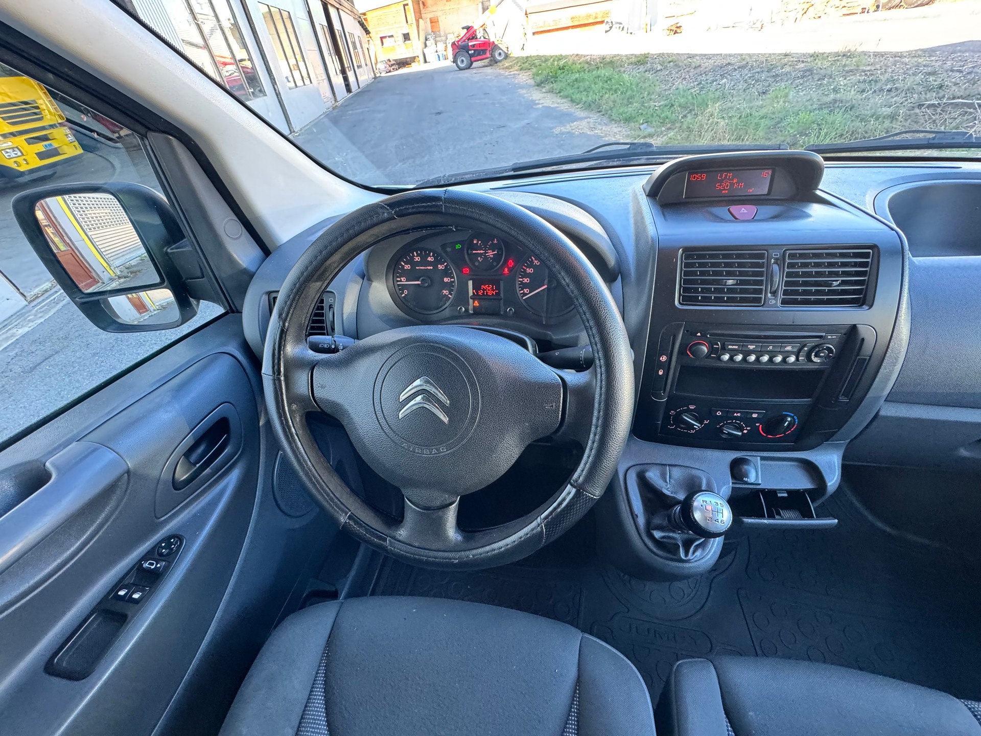 CITROEN Jumpy 2.0HDi L2H1 Seduction-image-8