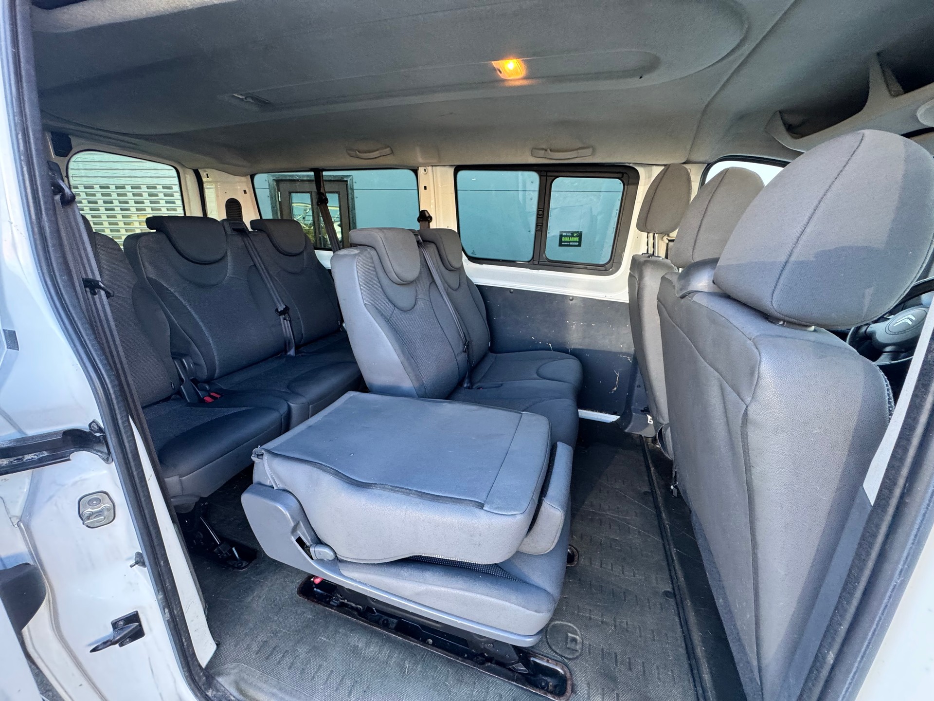 CITROEN Jumpy 2.0HDi L2H1 Seduction-image-12