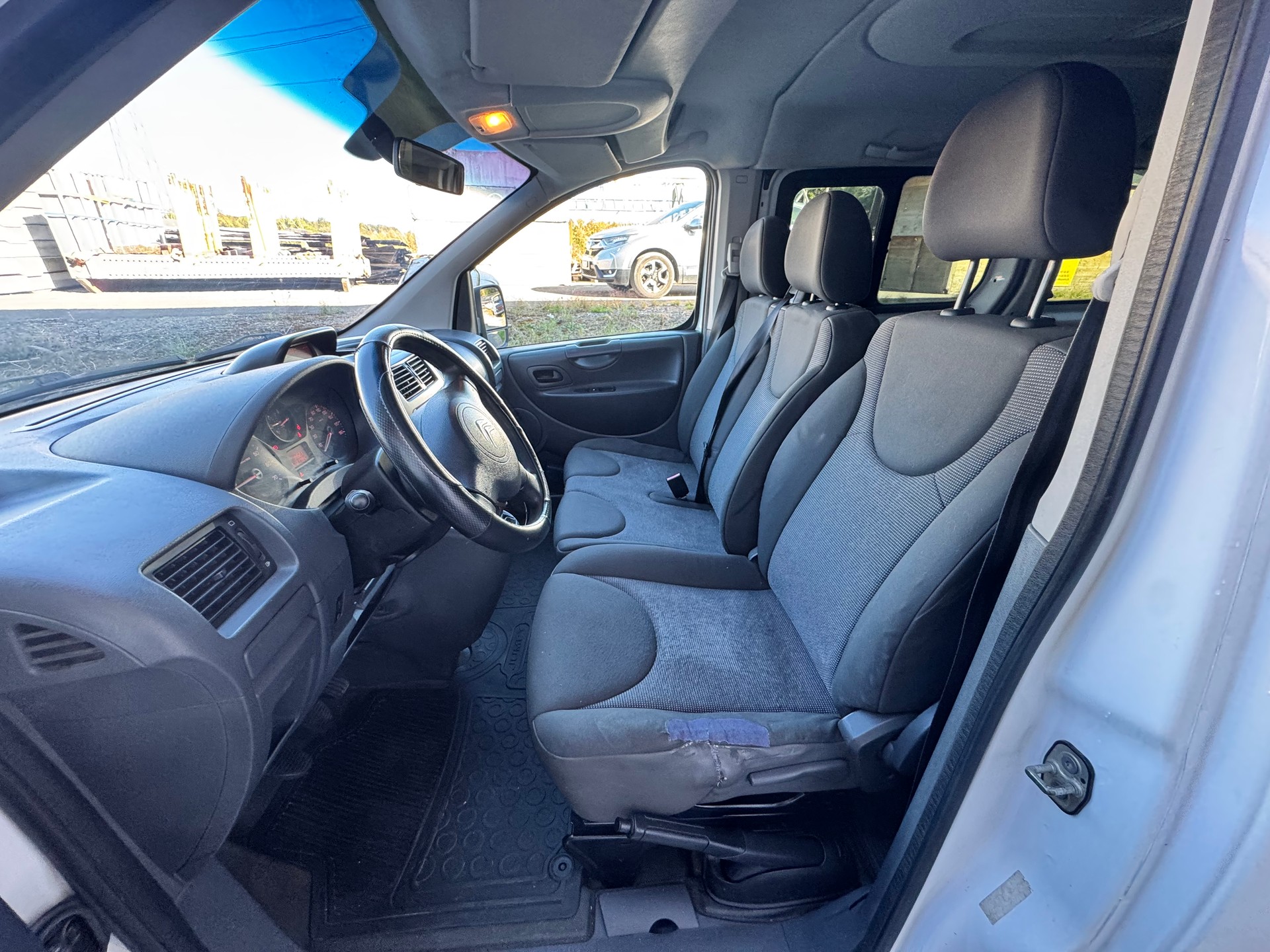 CITROEN Jumpy 2.0HDi L2H1 Seduction-image-9