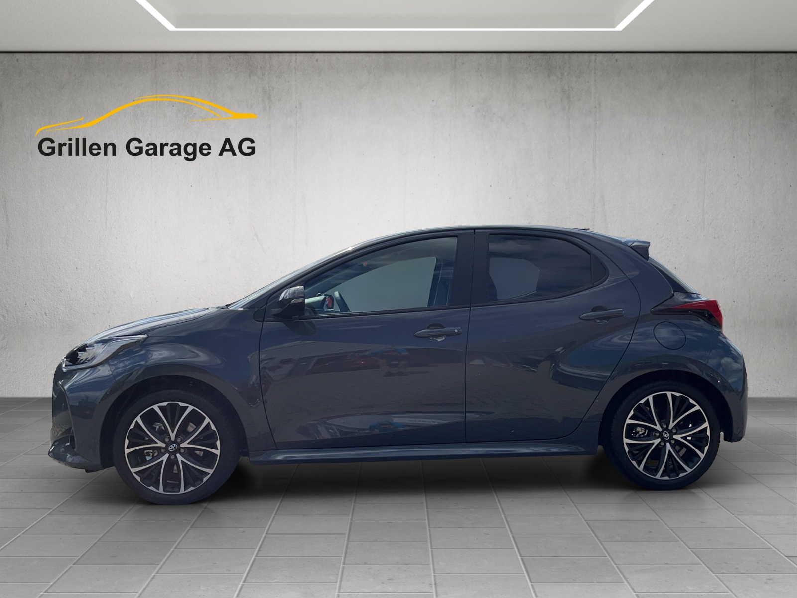 TOYOTA Yaris 1.5 VVT-i HSD Teamplayer-image-1