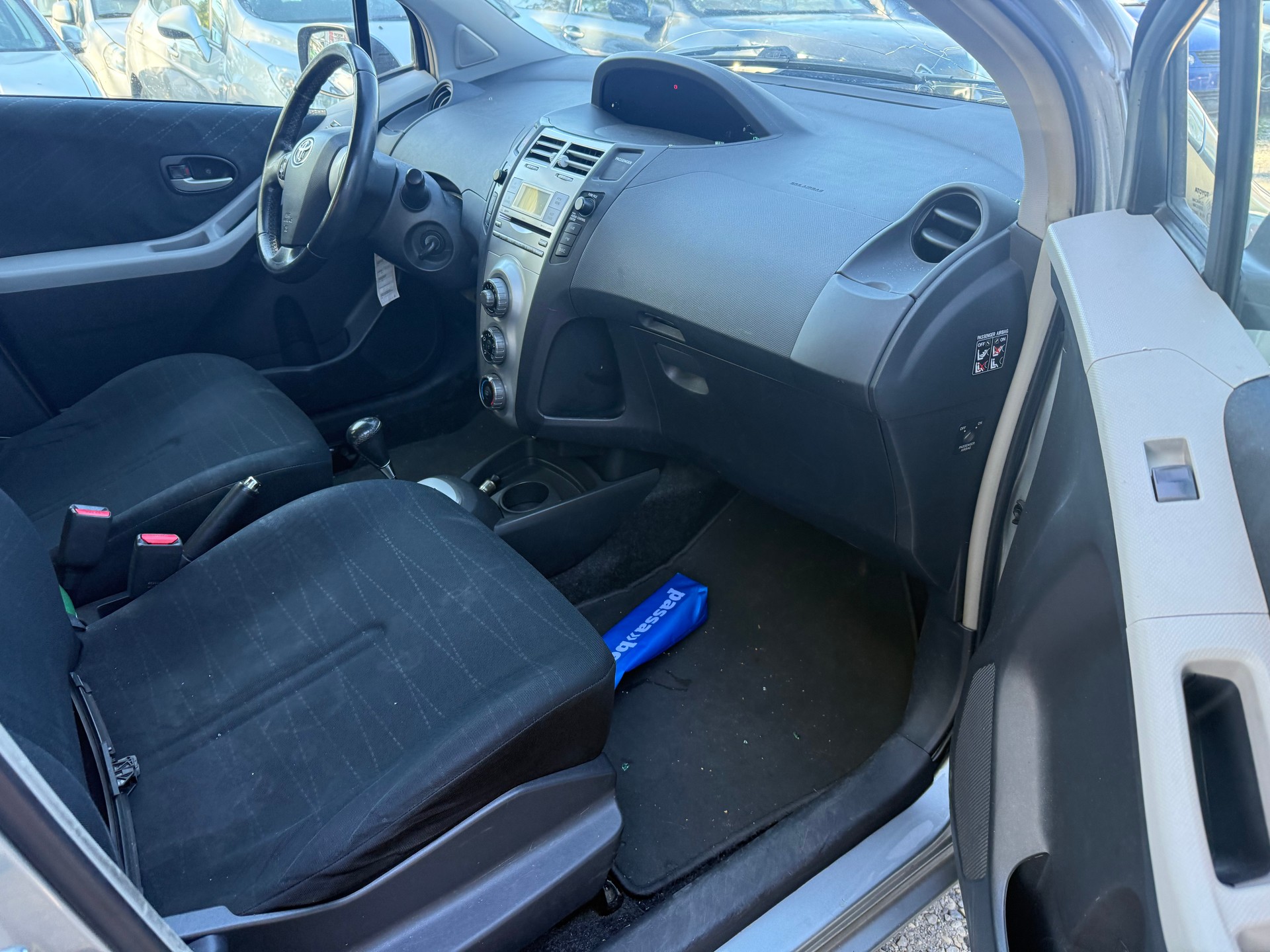 TOYOTA Yaris 1.3 City Multimode-image-9